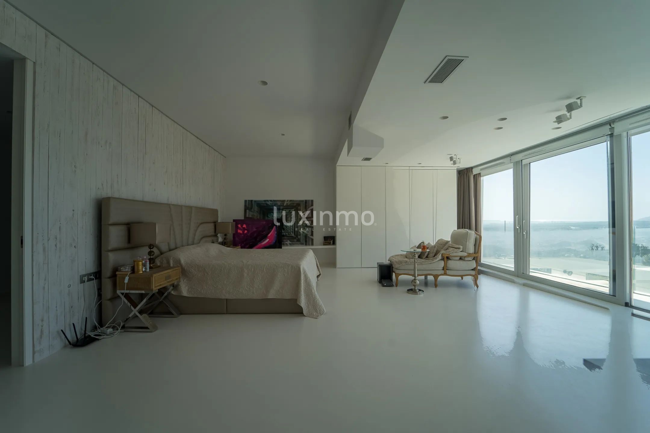 Villa for rent with sea views — photo 14