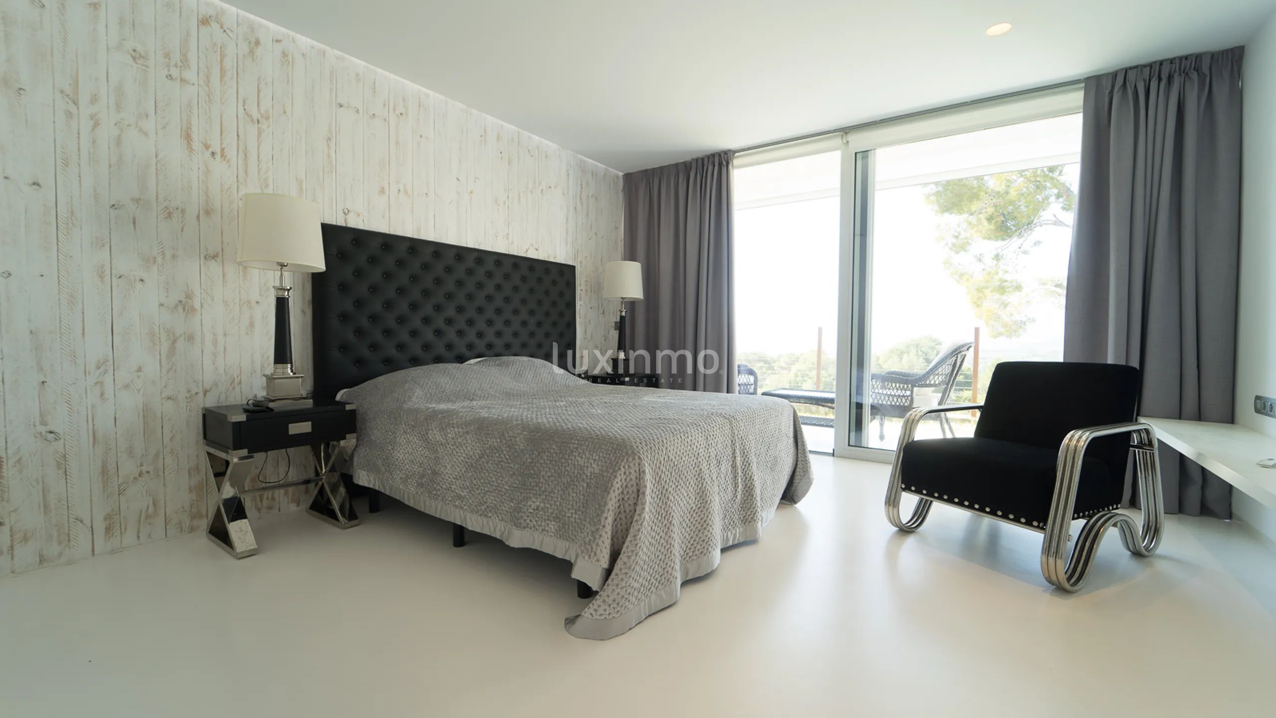 Villa for rent with sea views — photo 27