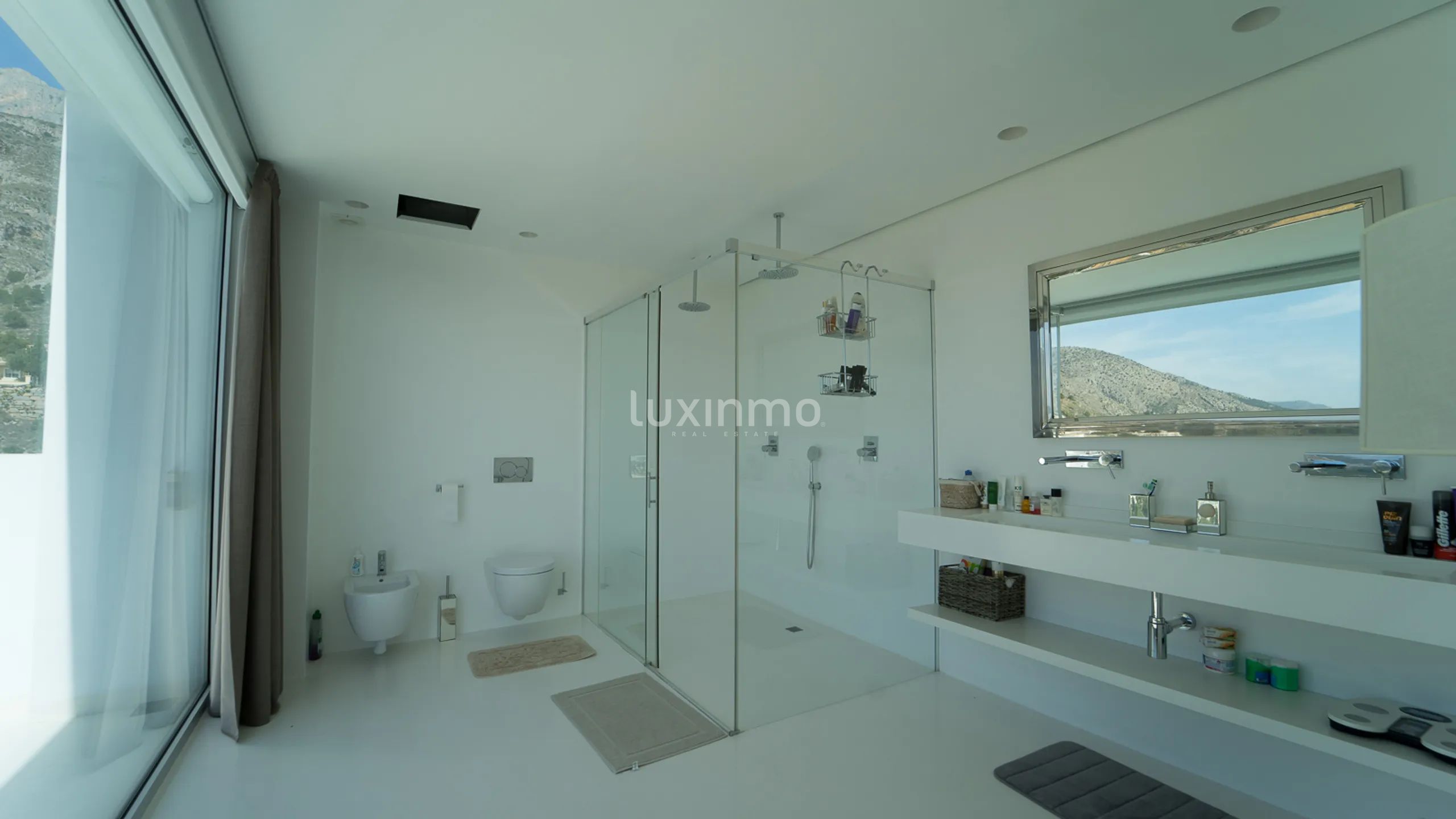 Villa for rent with sea views — photo 17