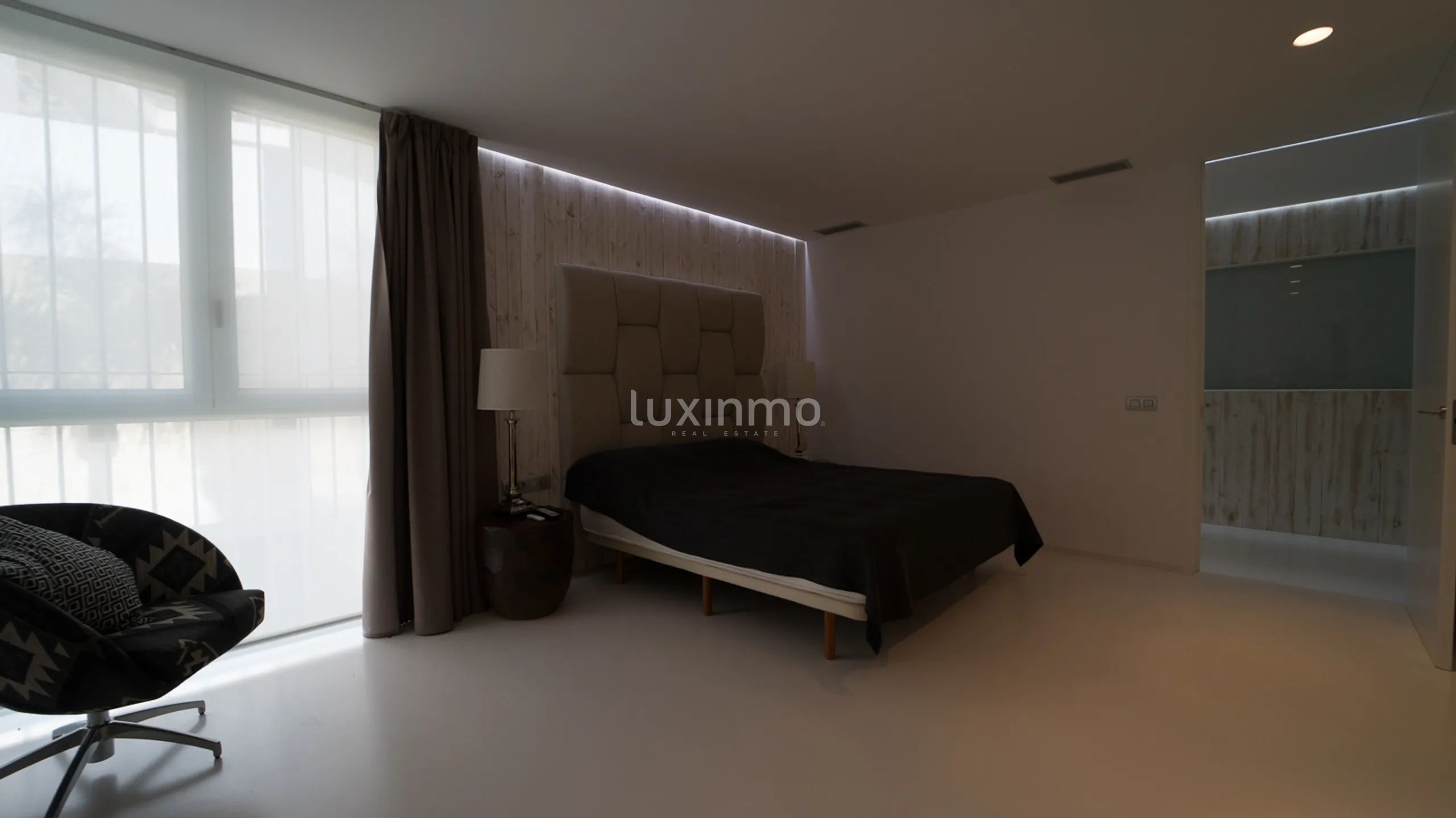 Villa for rent with sea views — photo 24