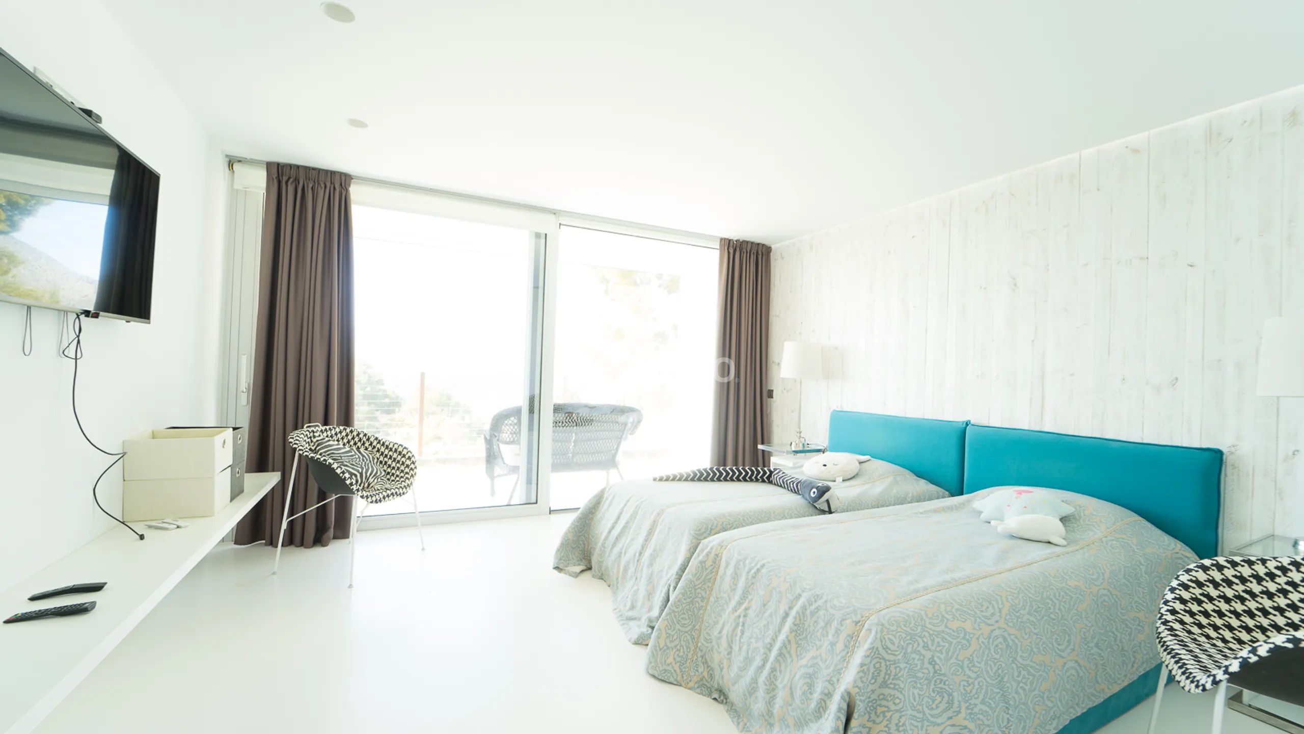 Villa for rent with sea views — photo 25