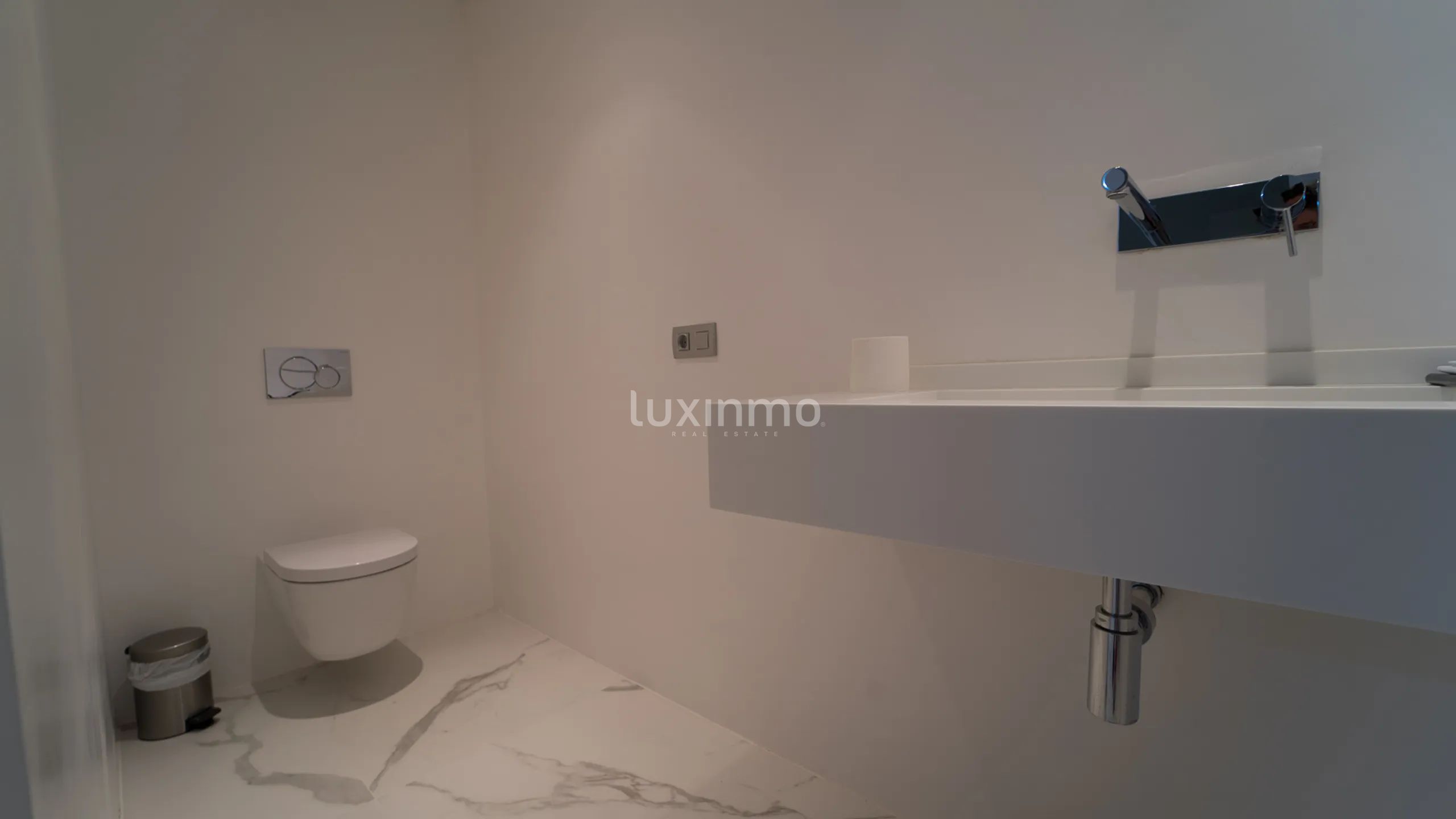 Villa for rent with sea views — photo 32