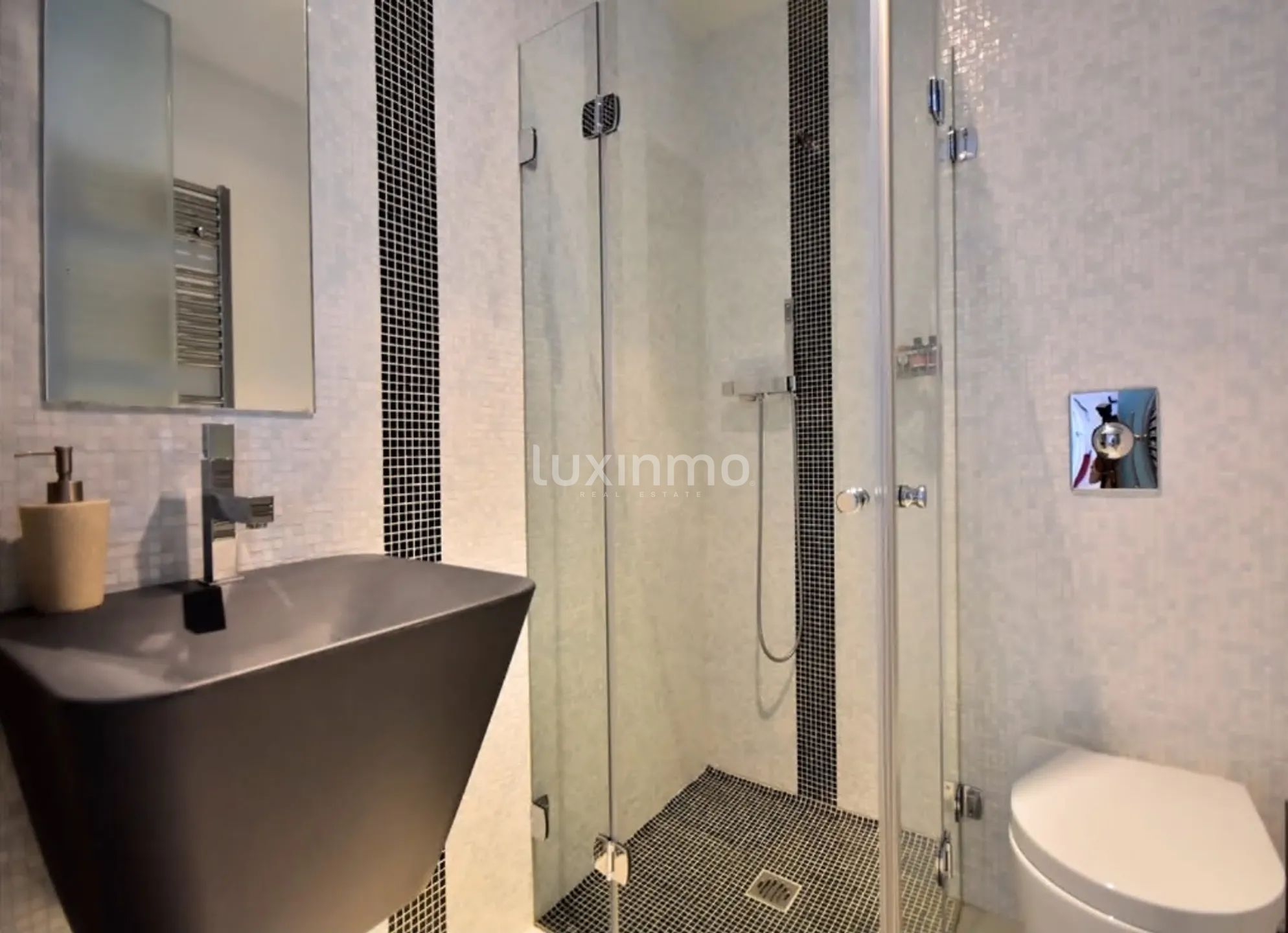 Duplex penthouse with solarium terrace located in Playa de Poniente in Benidorm — photo 17