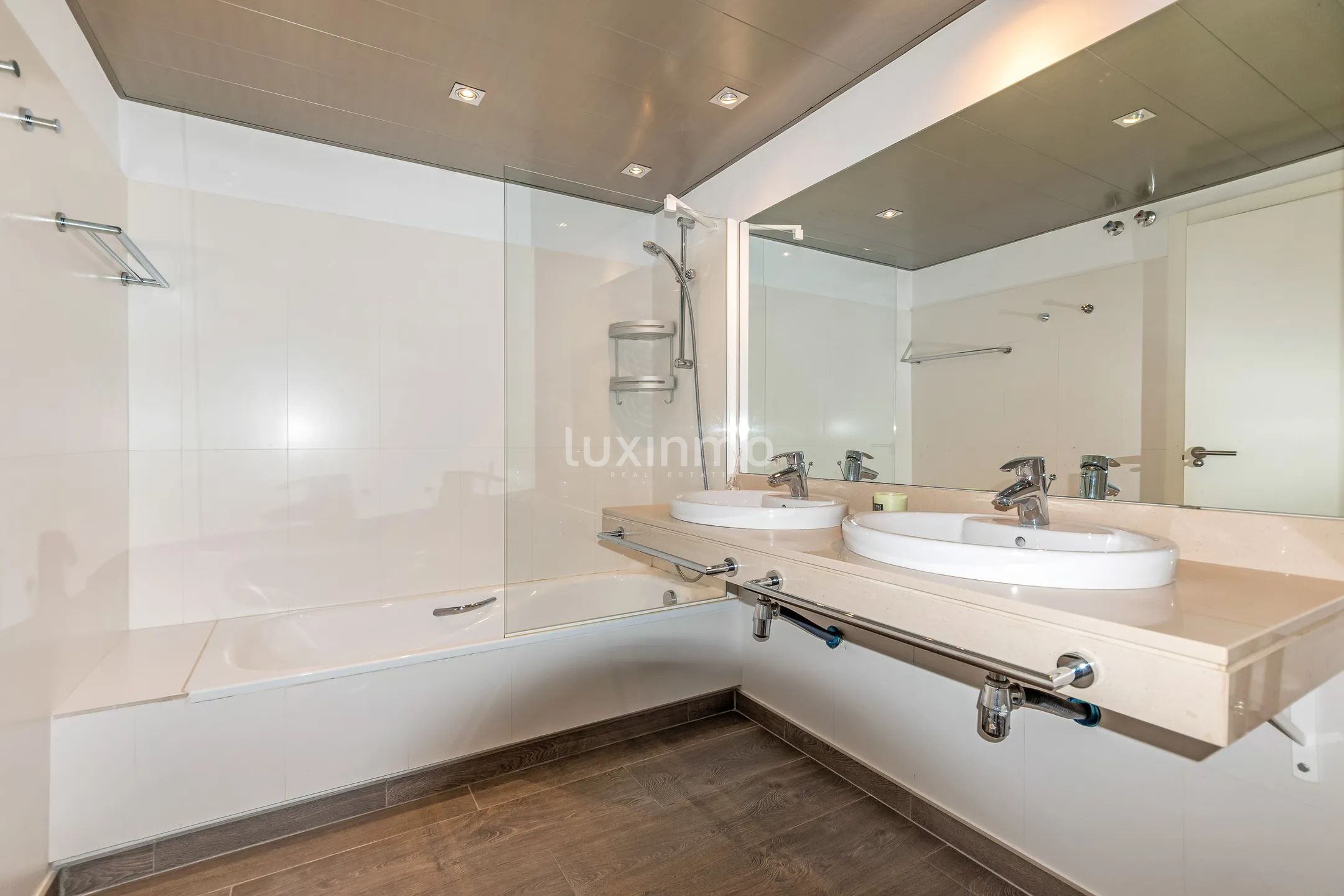 Spectaculaire flat met uitzicht op zee in Mascarat — photo 12