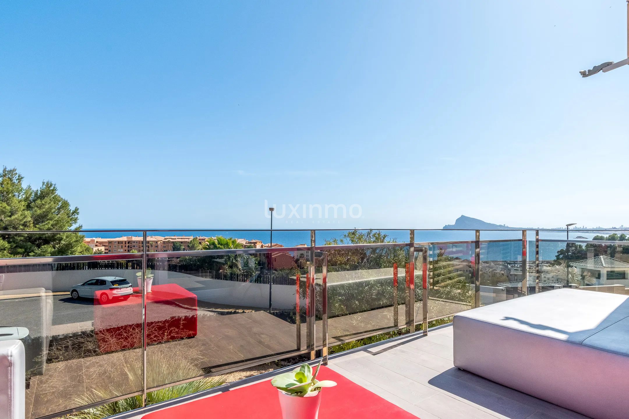 Spectaculaire flat met uitzicht op zee in Mascarat — photo 4