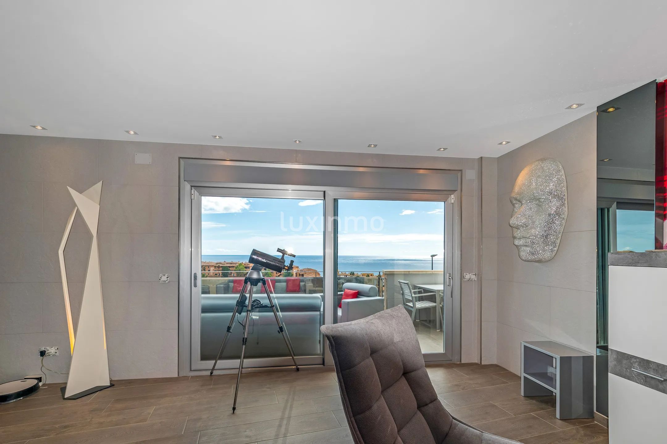 Spectaculaire flat met uitzicht op zee in Mascarat — photo 7