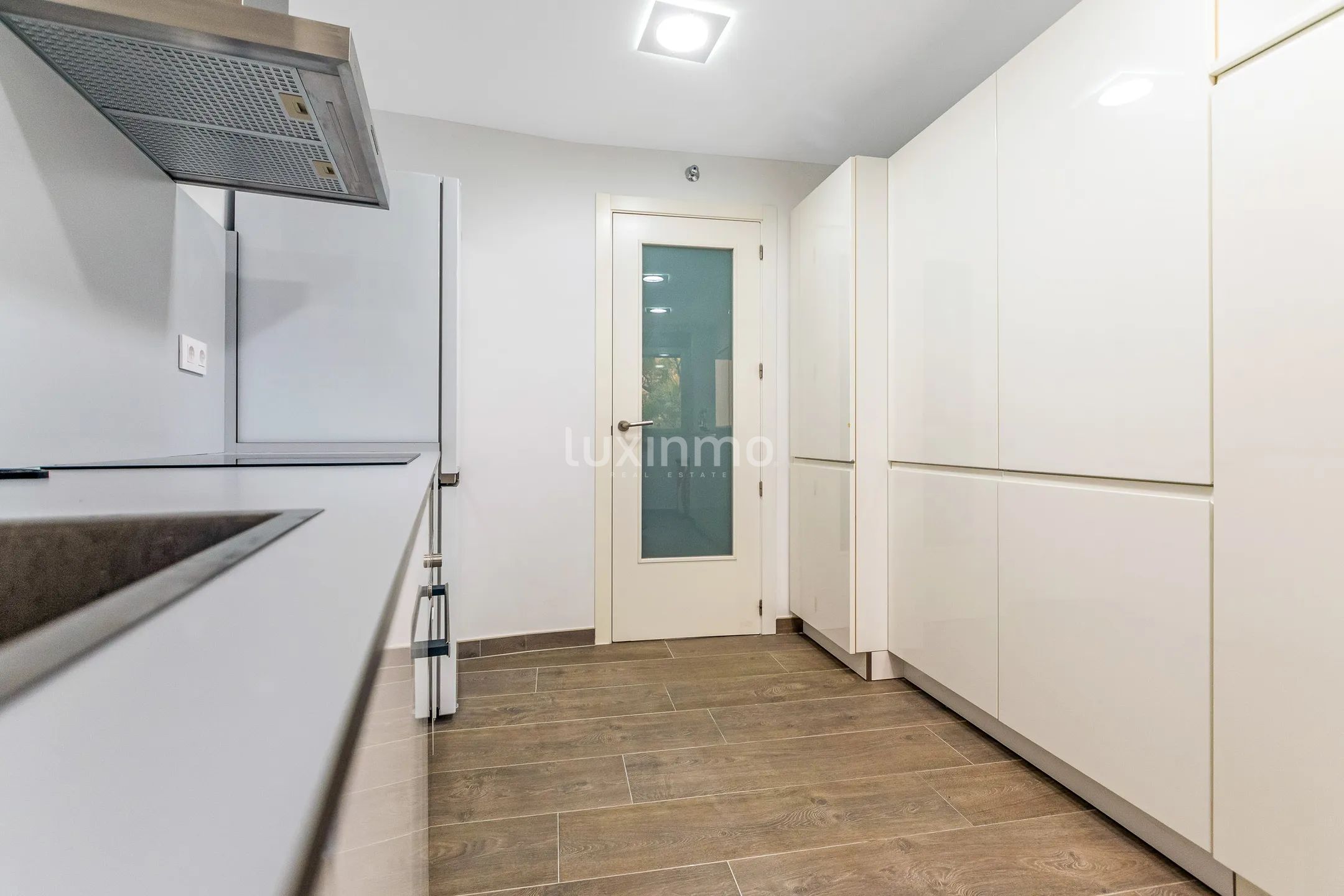 Spectaculaire flat met uitzicht op zee in Mascarat — photo 9