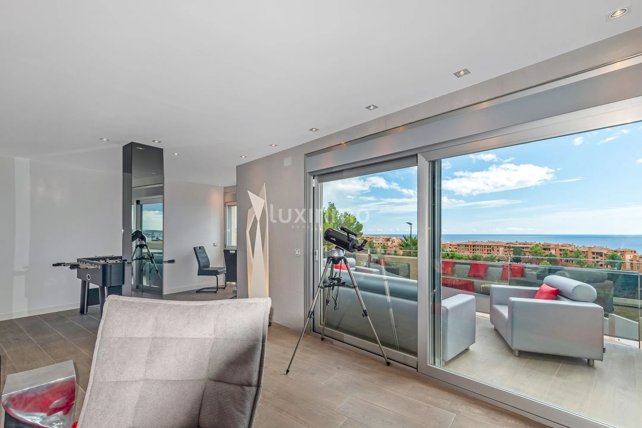 Spectaculaire flat met uitzicht op zee in Mascarat — photo 18