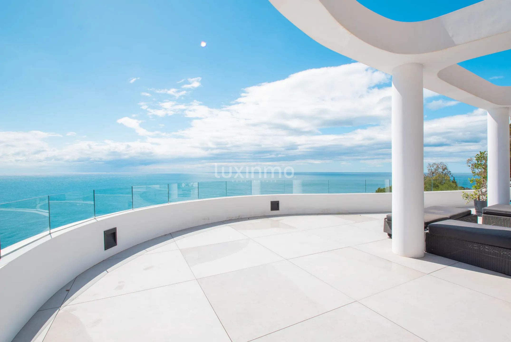 Villa de luxe avec vue sur la mer — photo 8