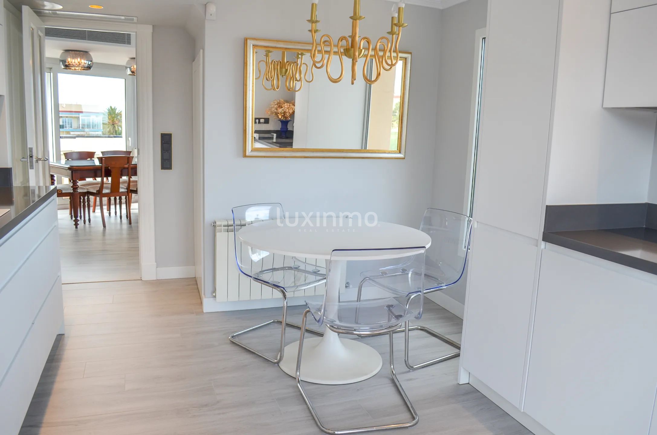 Luxury frontline penthouse — photo 15