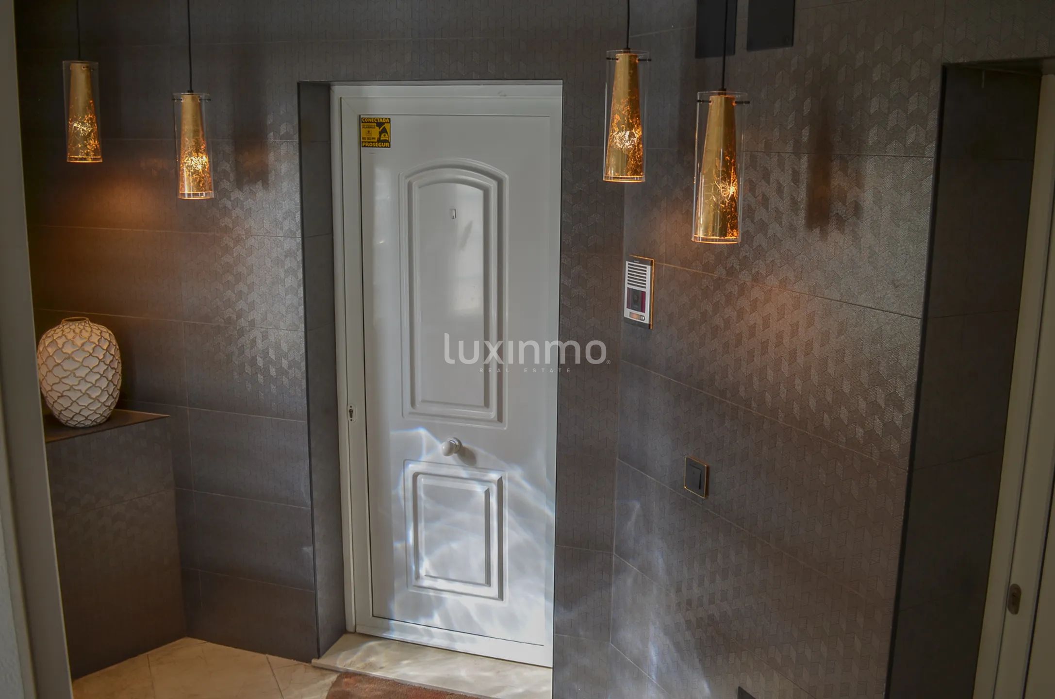 Luxury frontline penthouse — photo 6