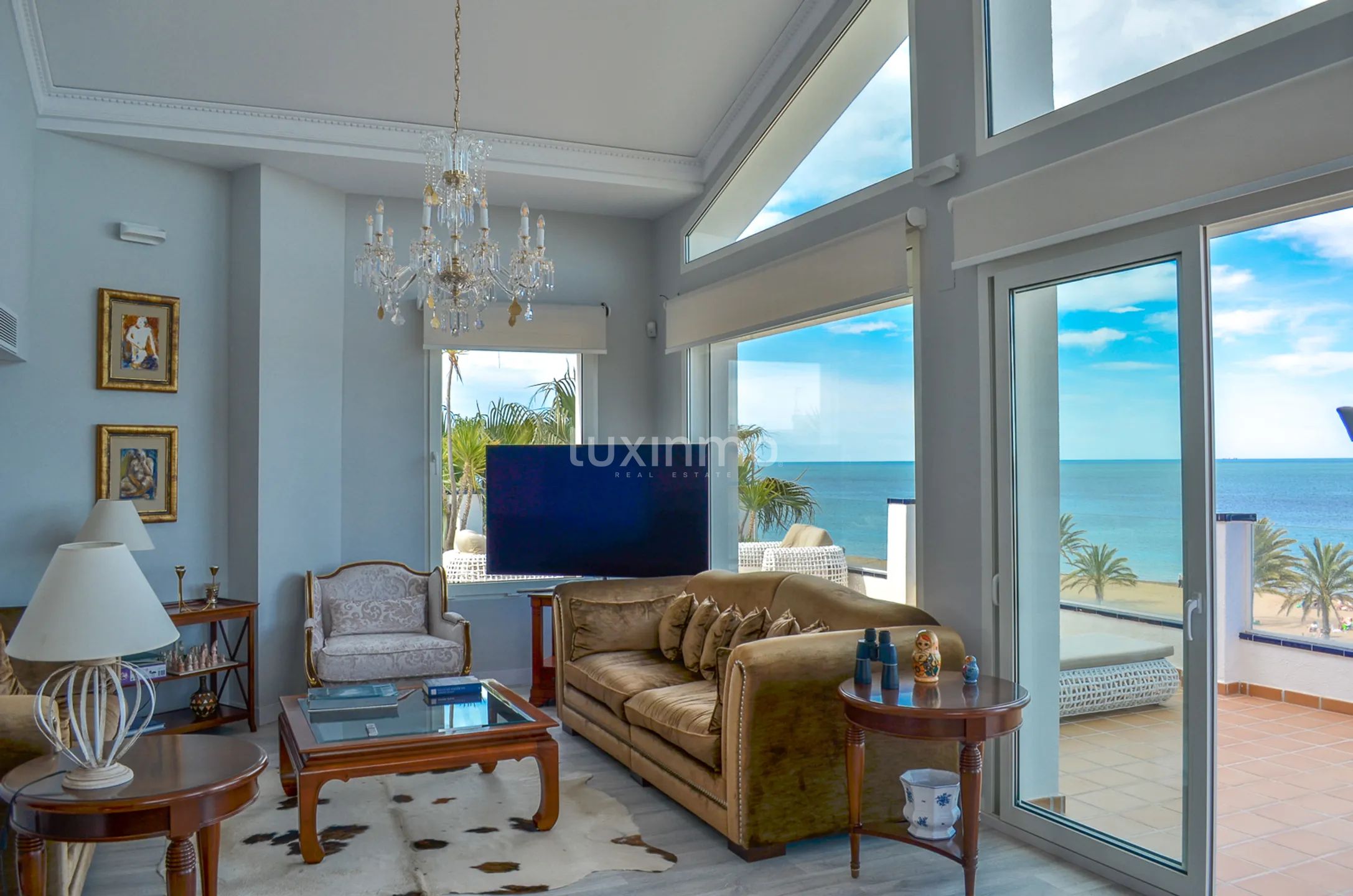 Luxury frontline penthouse — photo 19