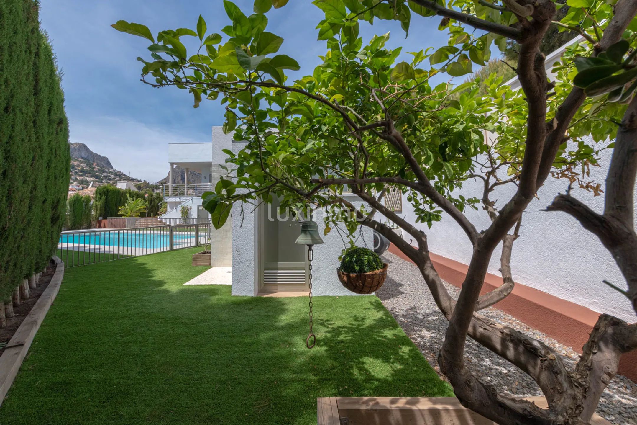 House with sea view for sale in Calpe — photo 12