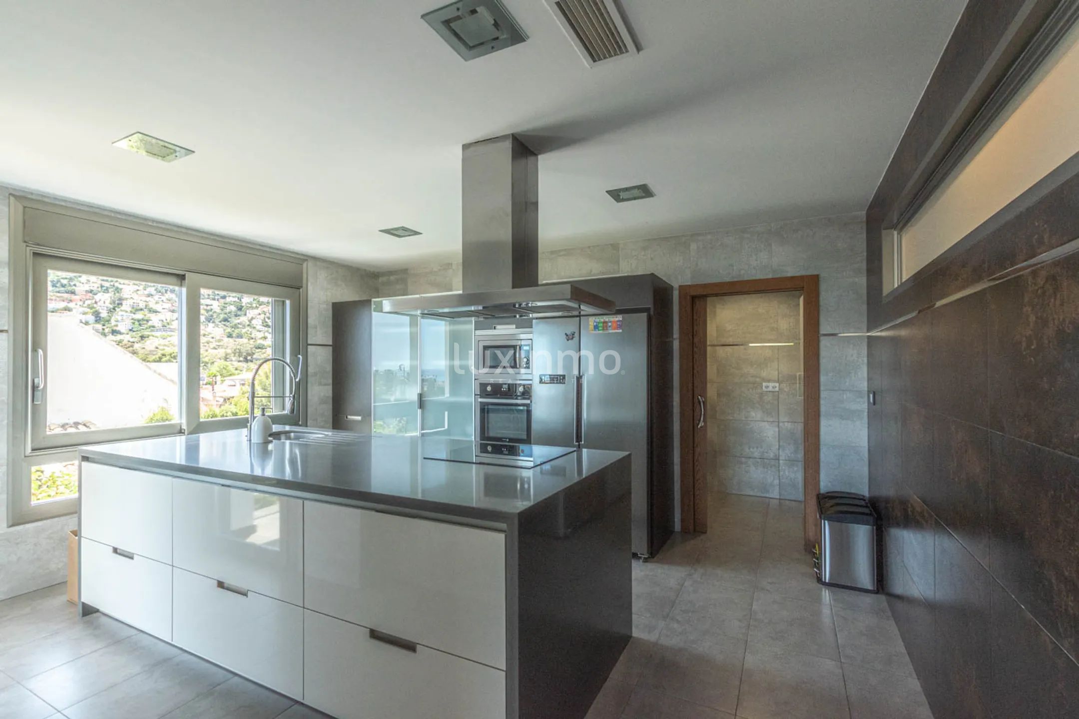 House with sea view for sale in Calpe — photo 22