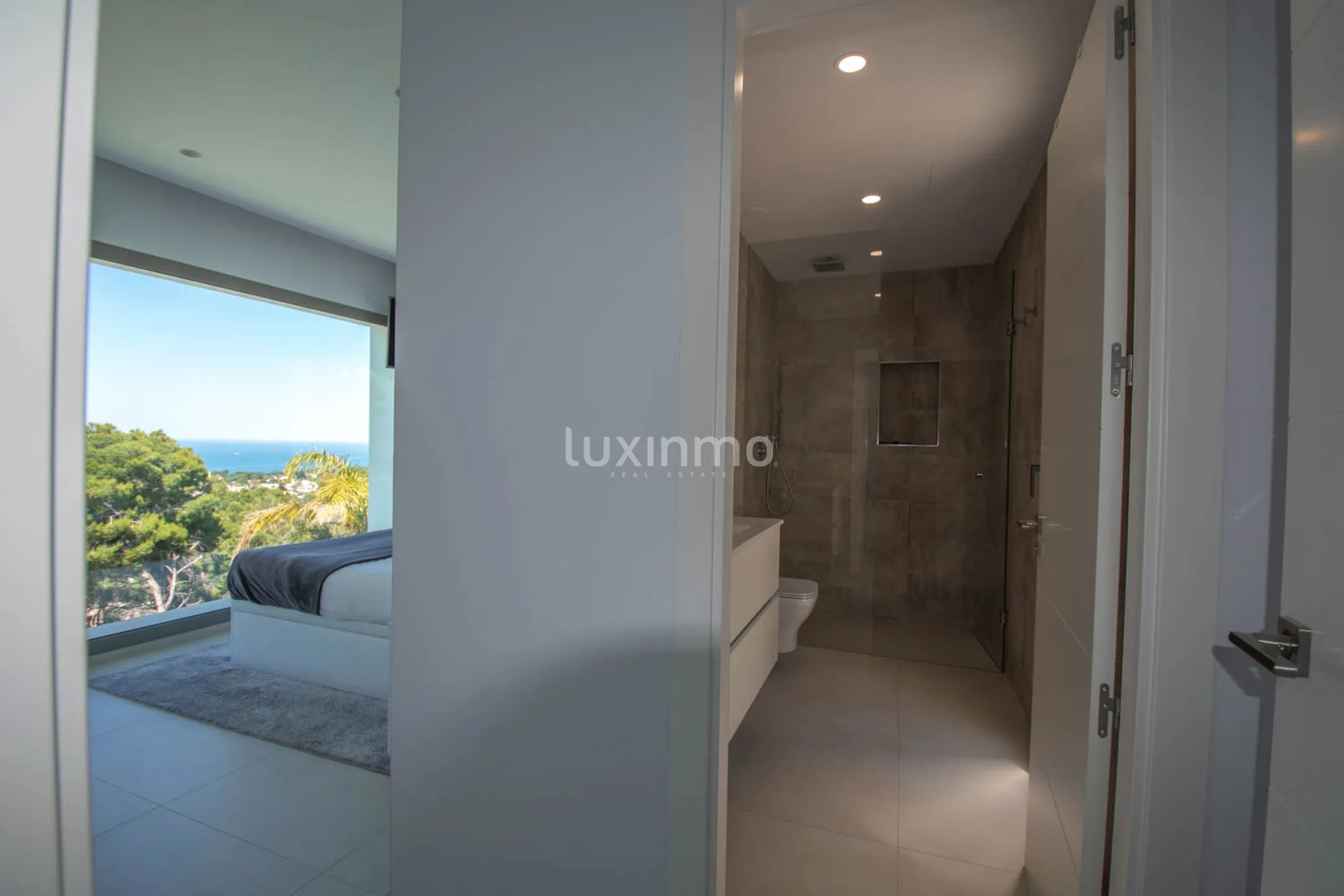 Willa z widokiem na morze i góry w Javea — photo 18