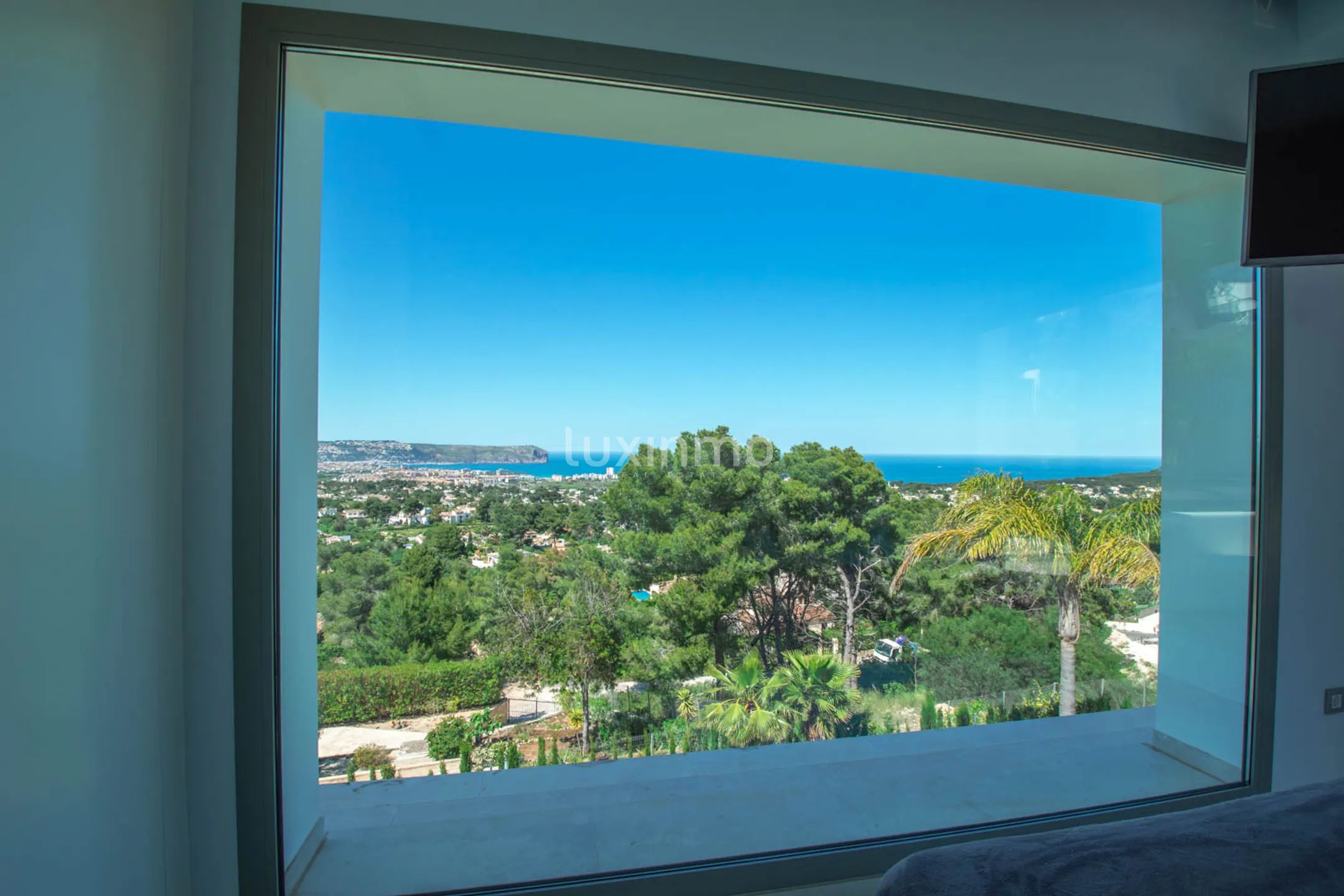 Willa z widokiem na morze i góry w Javea — photo 24