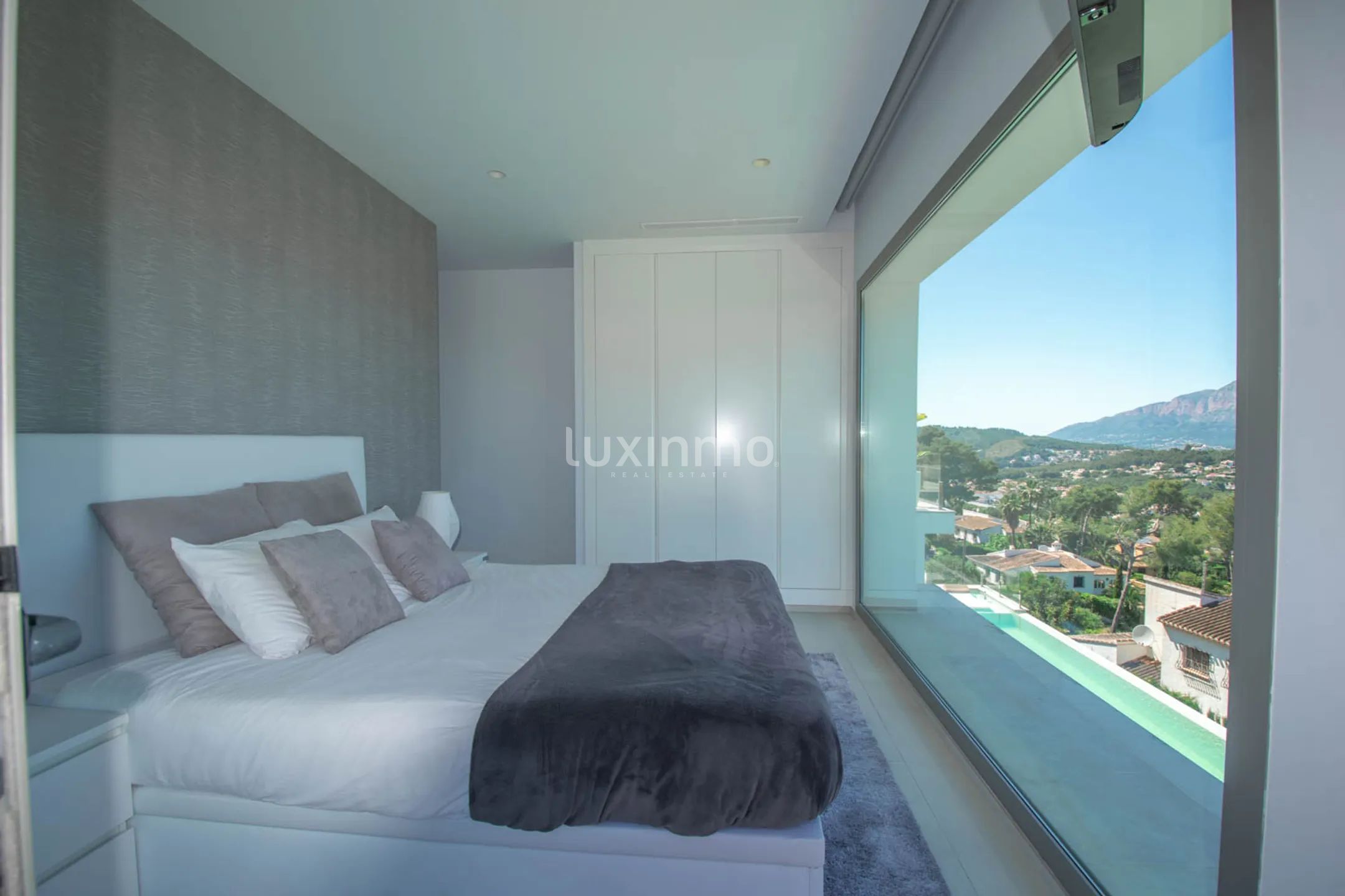 Willa z widokiem na morze i góry w Javea — photo 23