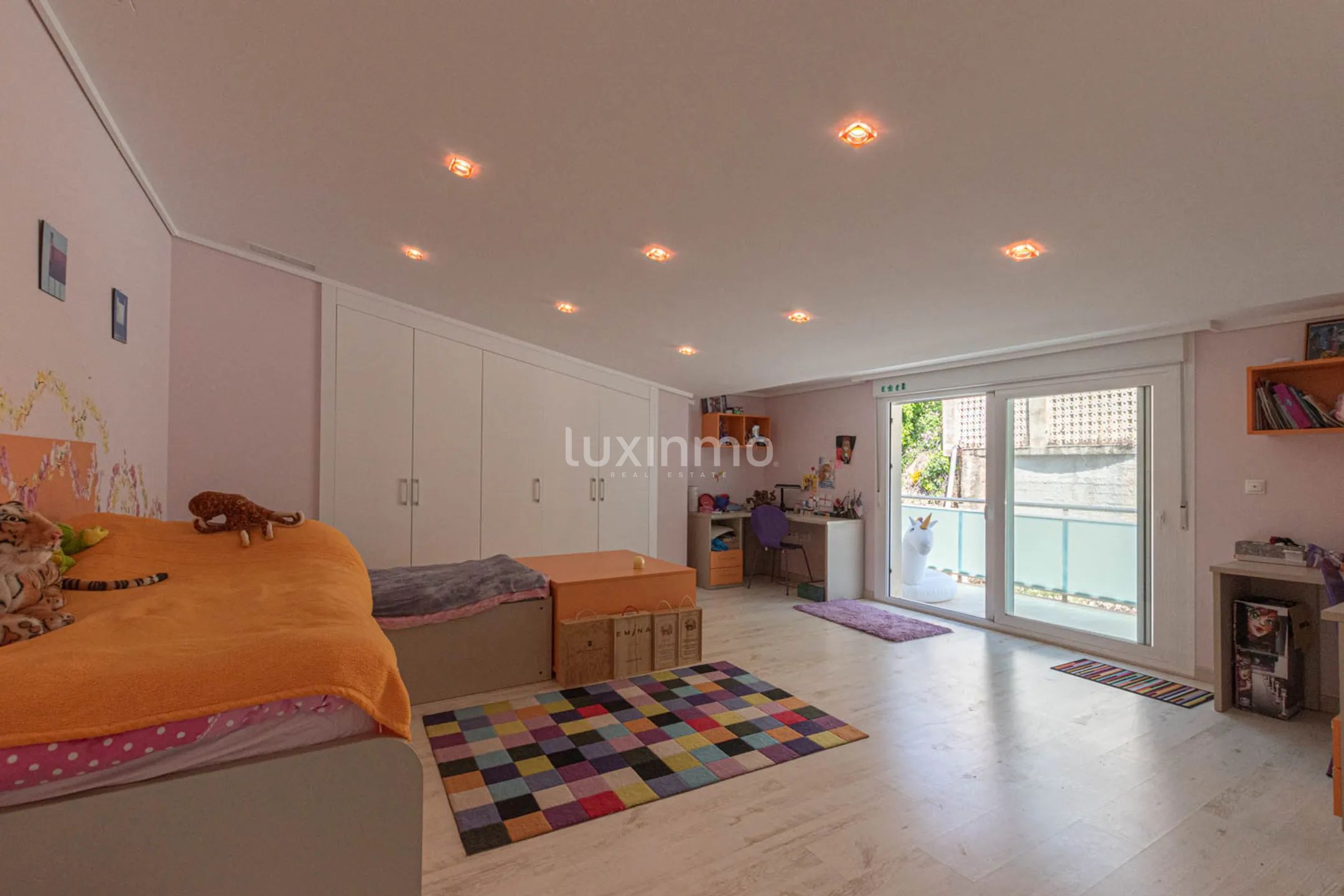 Penthouse with sea views for sale in Mascarat — photo 21