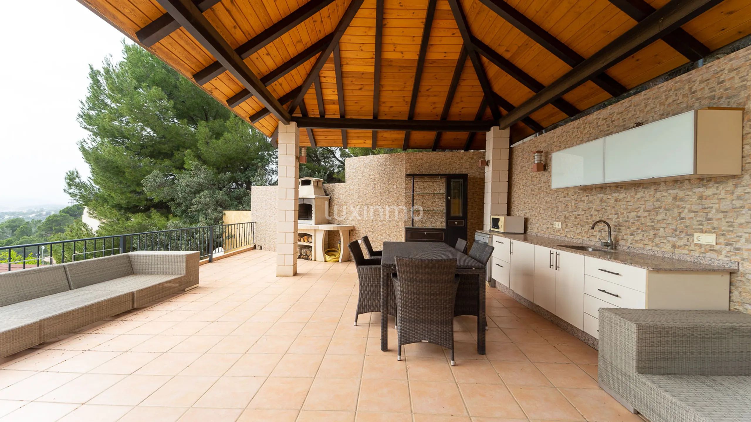 Mediterranean style villa with sea views in Altea Hills — photo 34