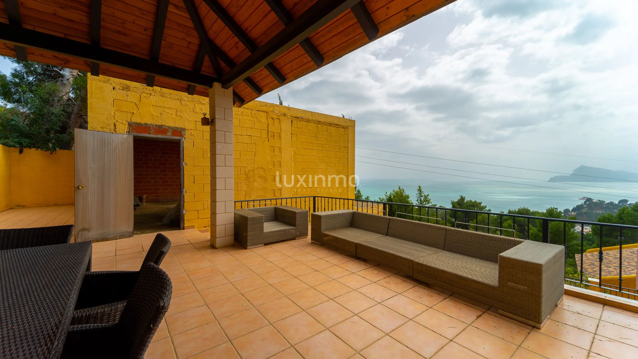 Mediterranean style villa with sea views in Altea Hills — photo 39