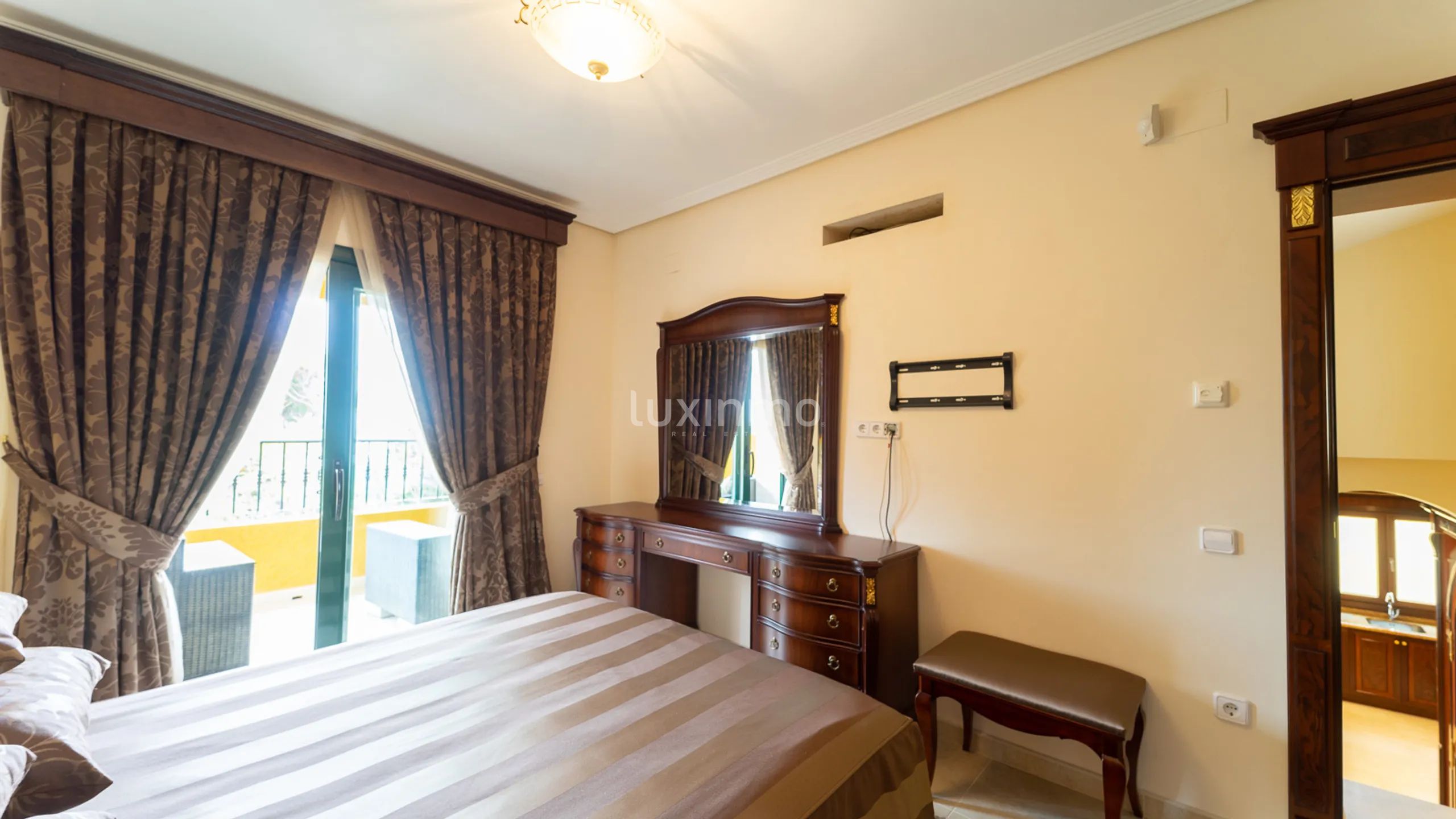 Mediterranean style villa with sea views in Altea Hills — photo 26