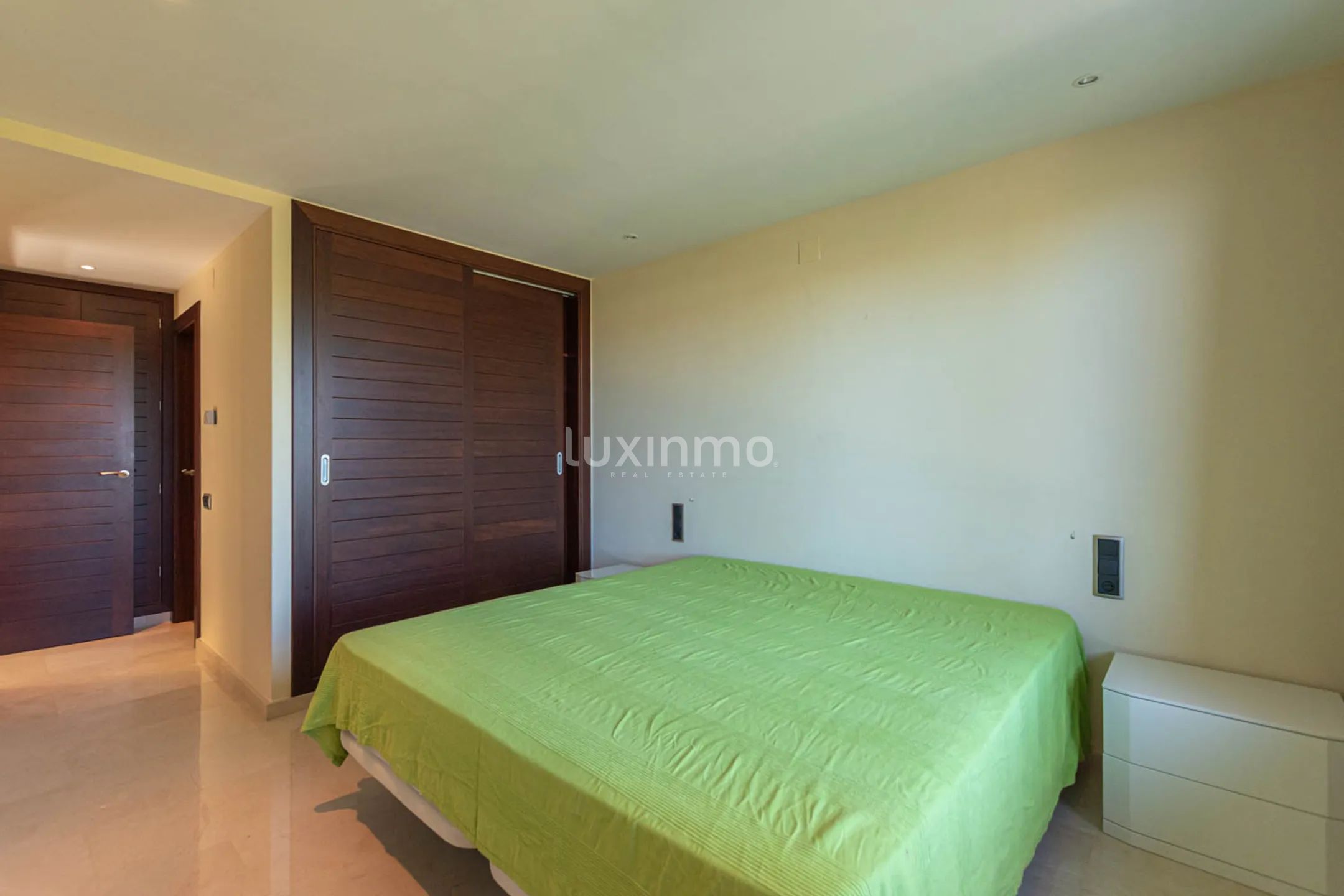 Villa with panoramic views for rent in Javea — photo 12