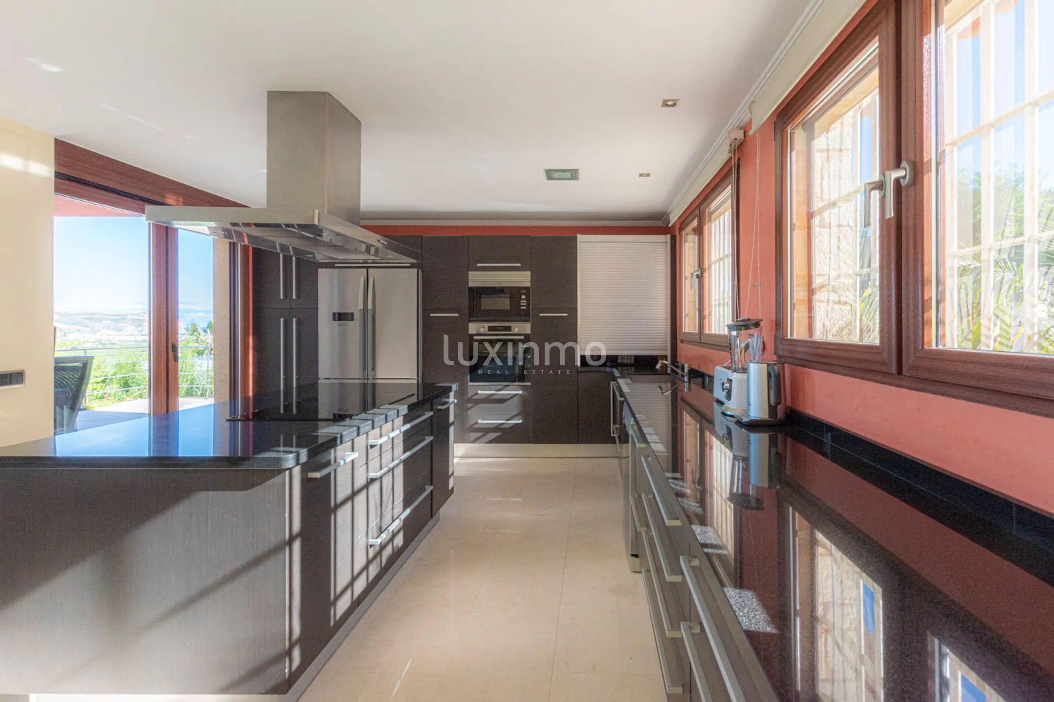 Villa with panoramic views for rent in Javea — photo 9