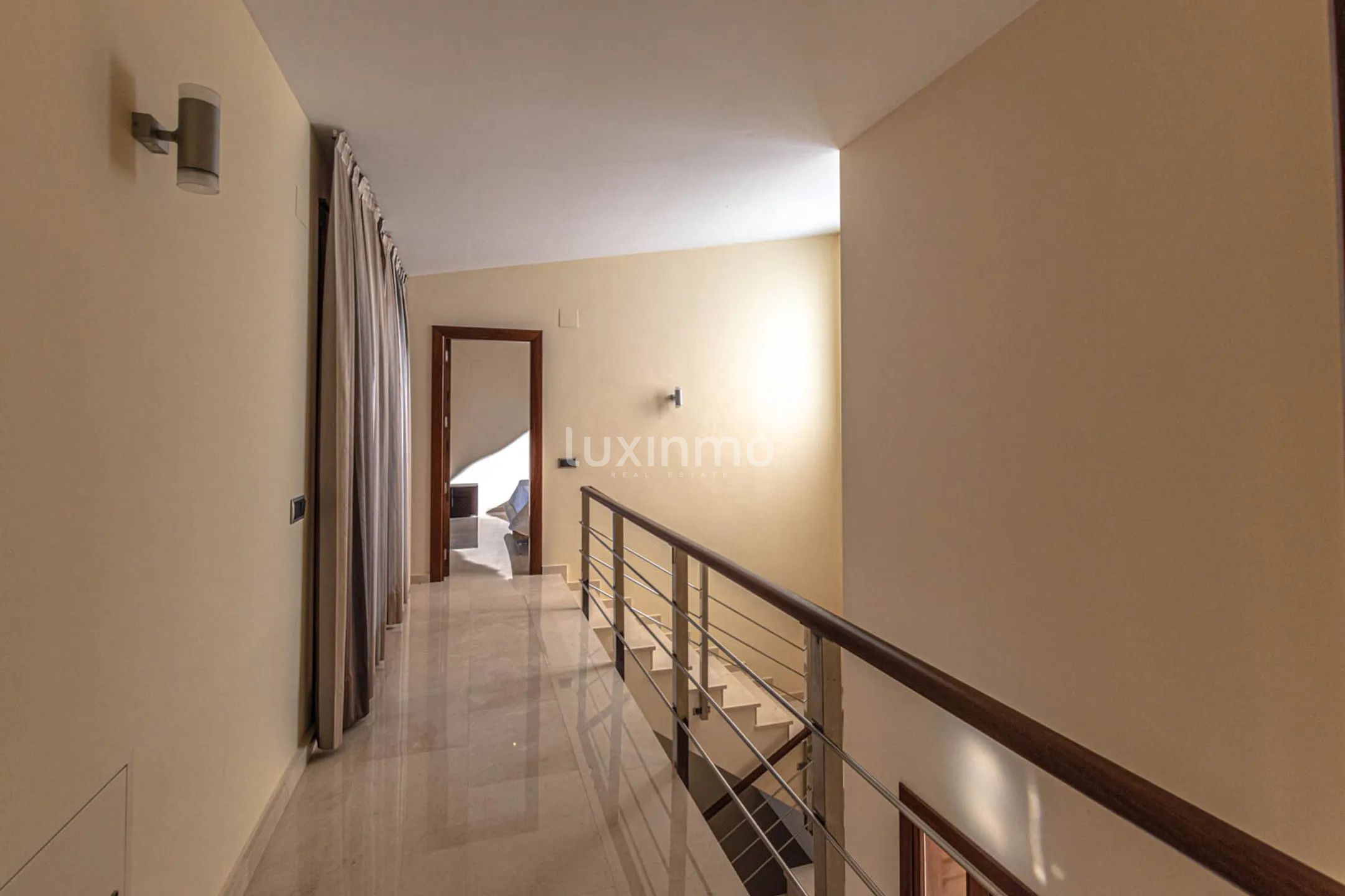 Villa with panoramic views for rent in Javea — photo 17