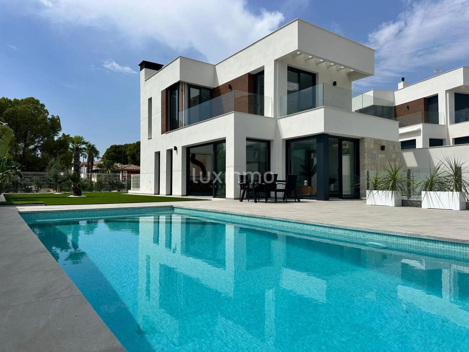 New development of modern villas in Sierra Cortina Benidorm — photo 1