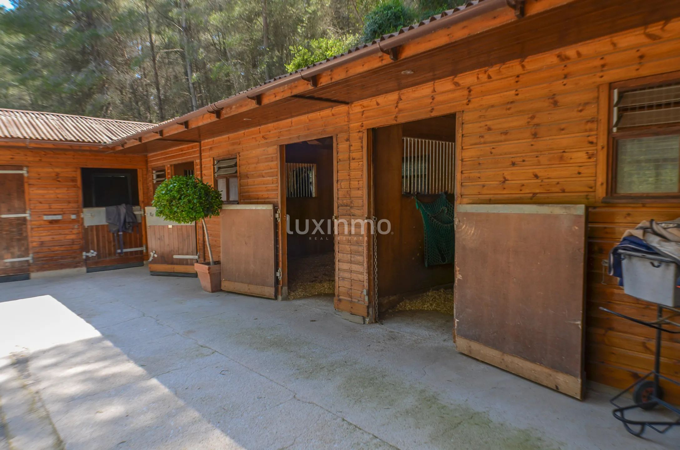 Finca ecuestre moderna y única — photo 12