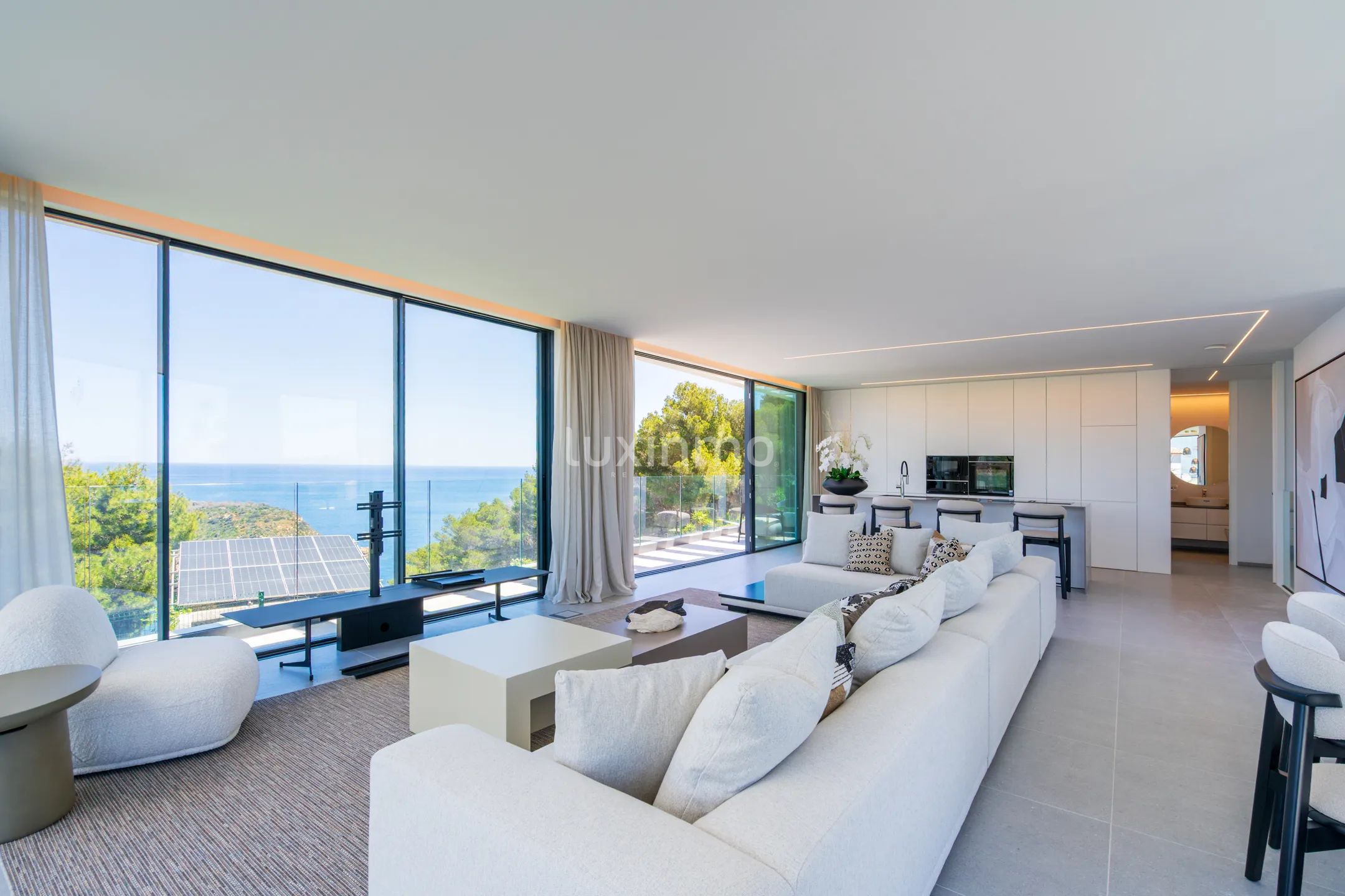Magnificent key-ready villa in Javea with marvellous views — photo 10
