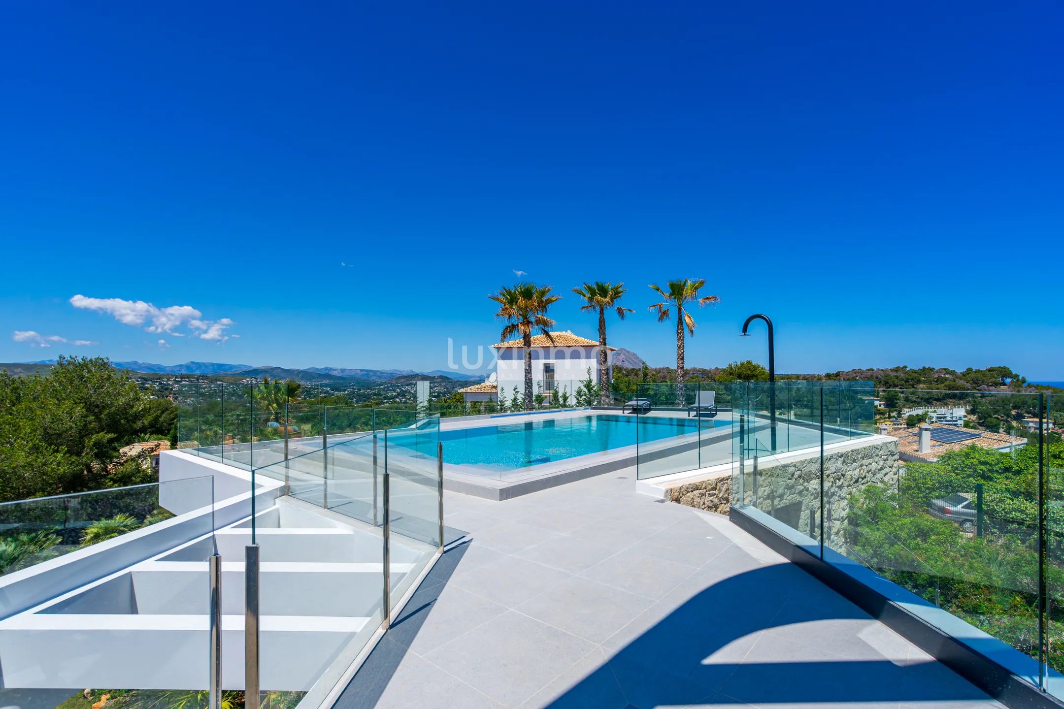 Magnificent key-ready villa in Javea with marvellous views — photo 12