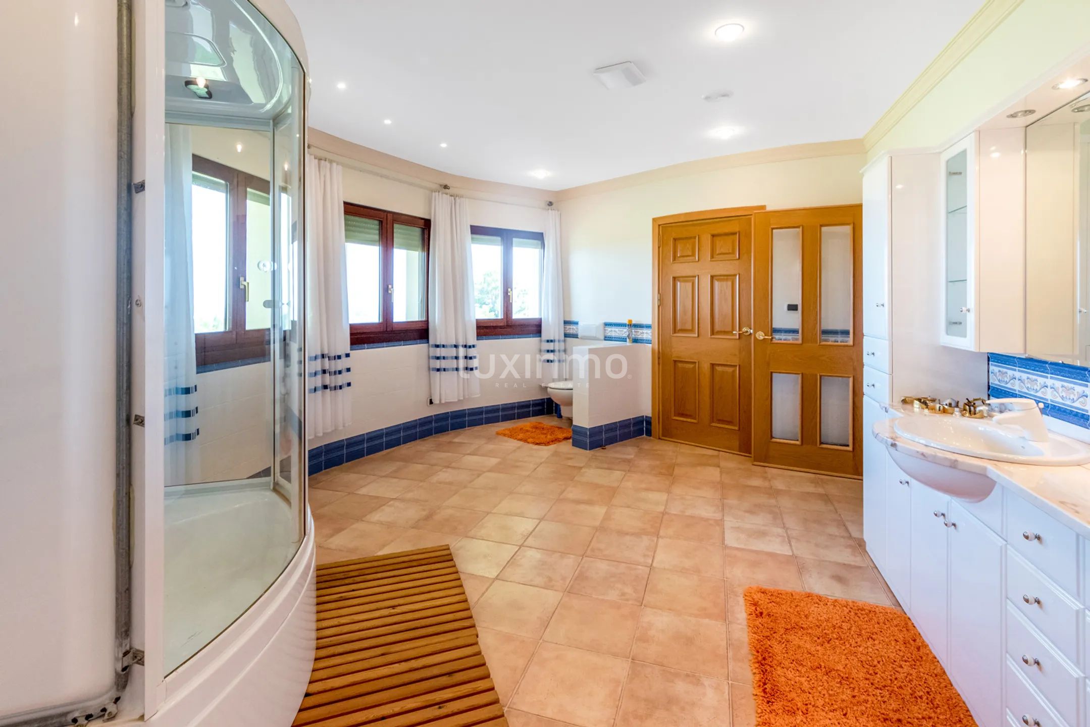 Exklusive Villa in Calpe mit herrlichem Ausblick langfristig zu vermieten — photo 10