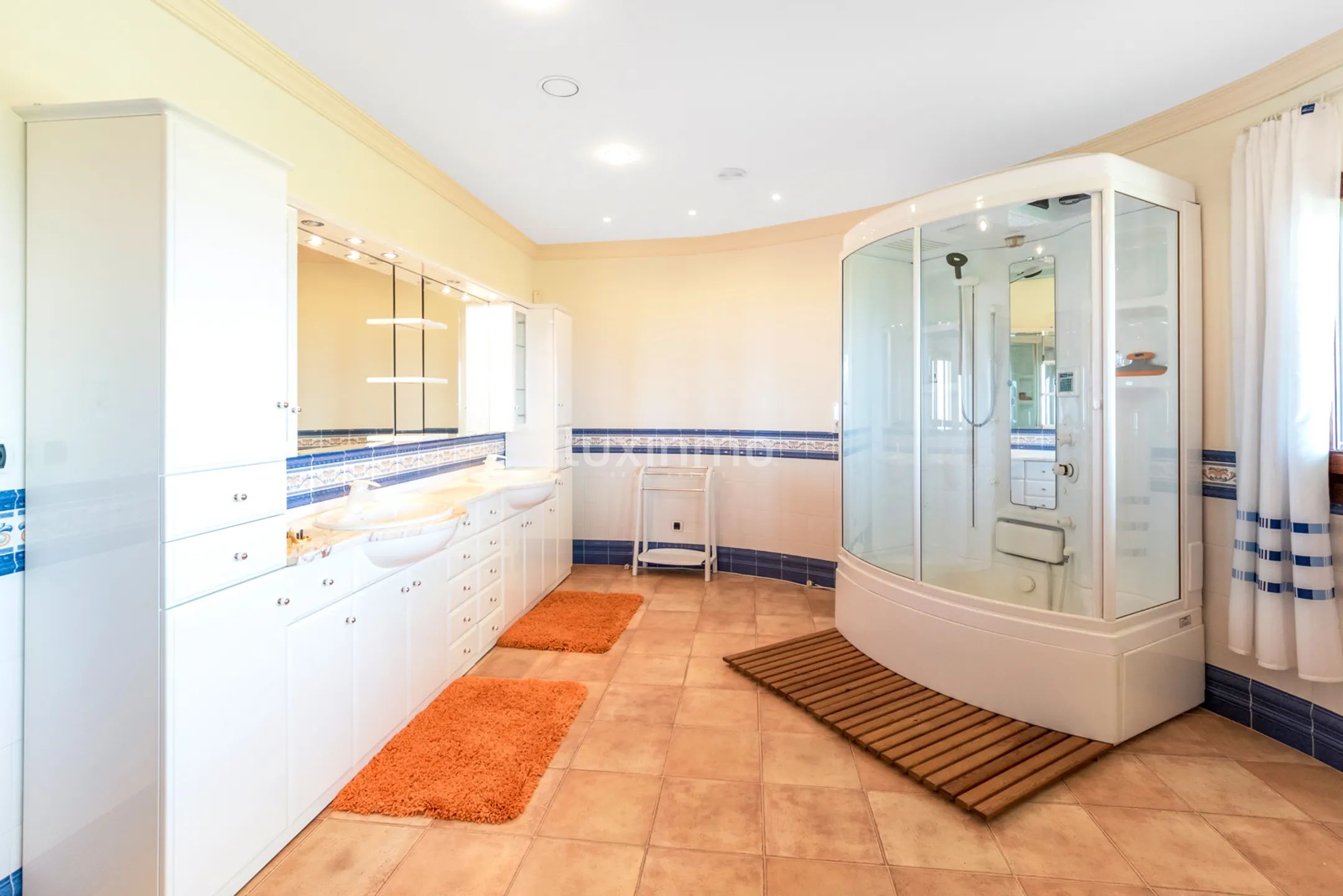 Exklusive Villa in Calpe mit herrlichem Ausblick langfristig zu vermieten — photo 9