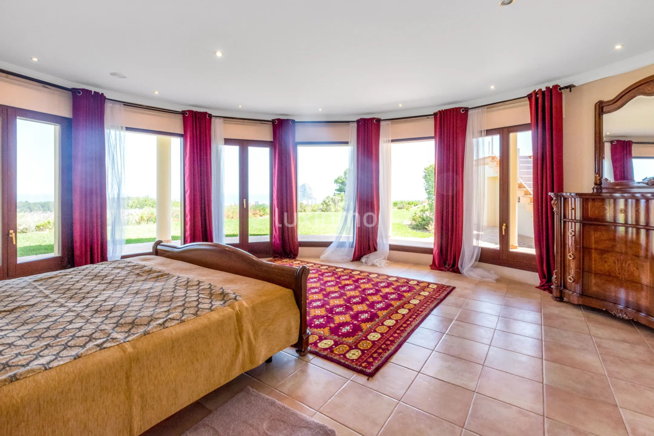 Exklusive Villa in Calpe mit herrlichem Ausblick langfristig zu vermieten — photo 8