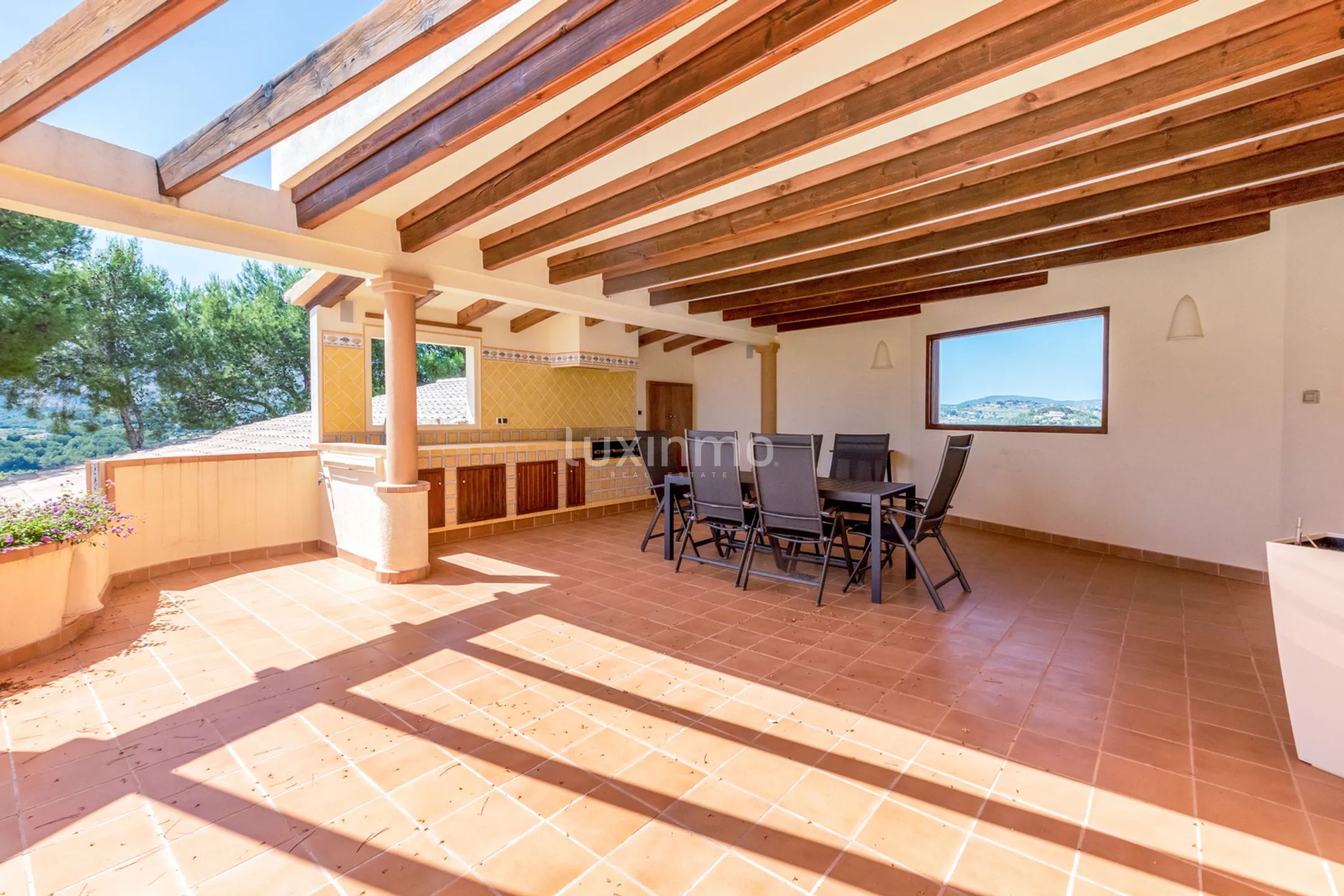 Exklusive Villa in Calpe mit herrlichem Ausblick langfristig zu vermieten — photo 40