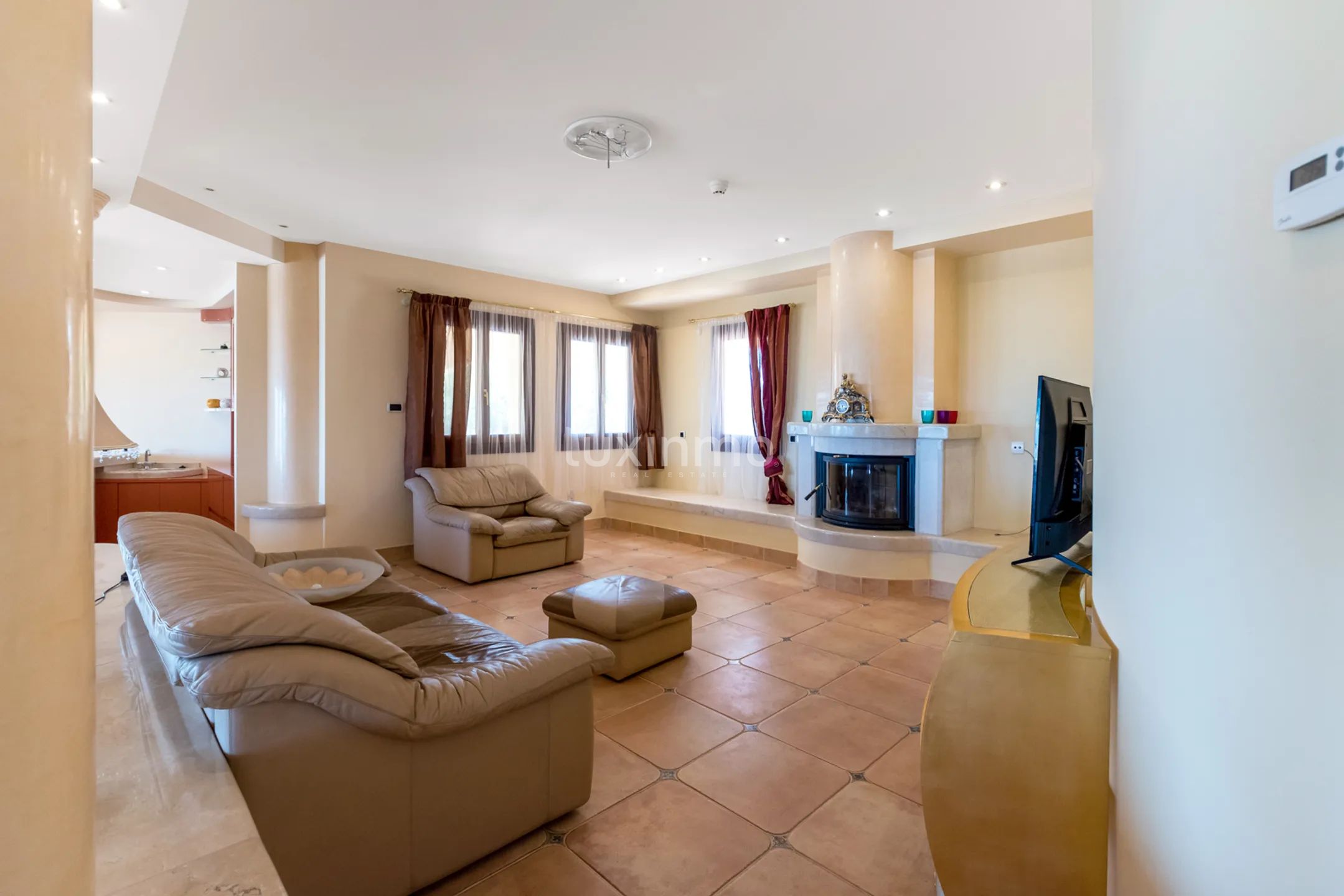 Exklusive Villa in Calpe mit herrlichem Ausblick langfristig zu vermieten — photo 27