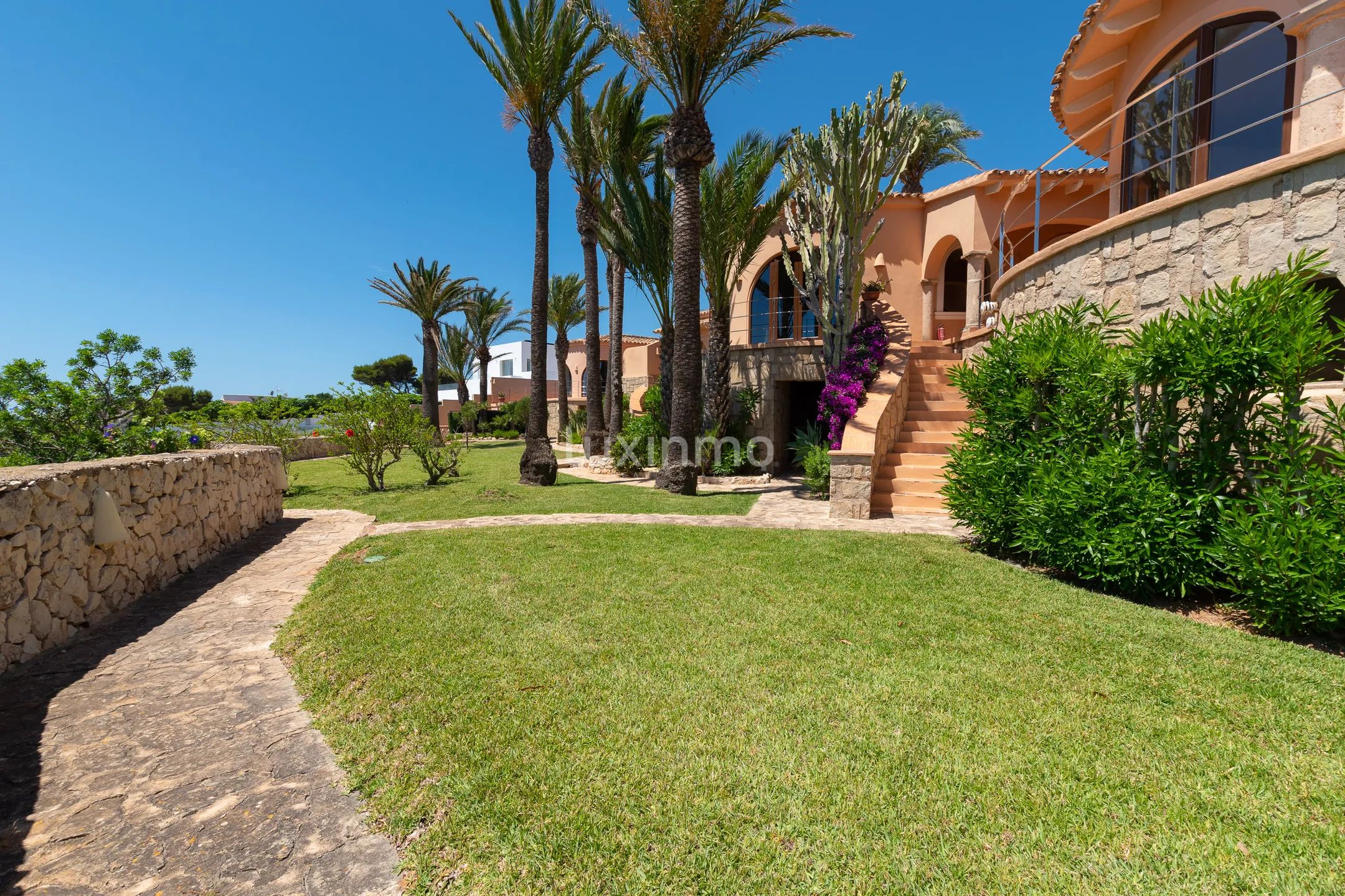Unique villa in front of the sea in Javea — photo 9