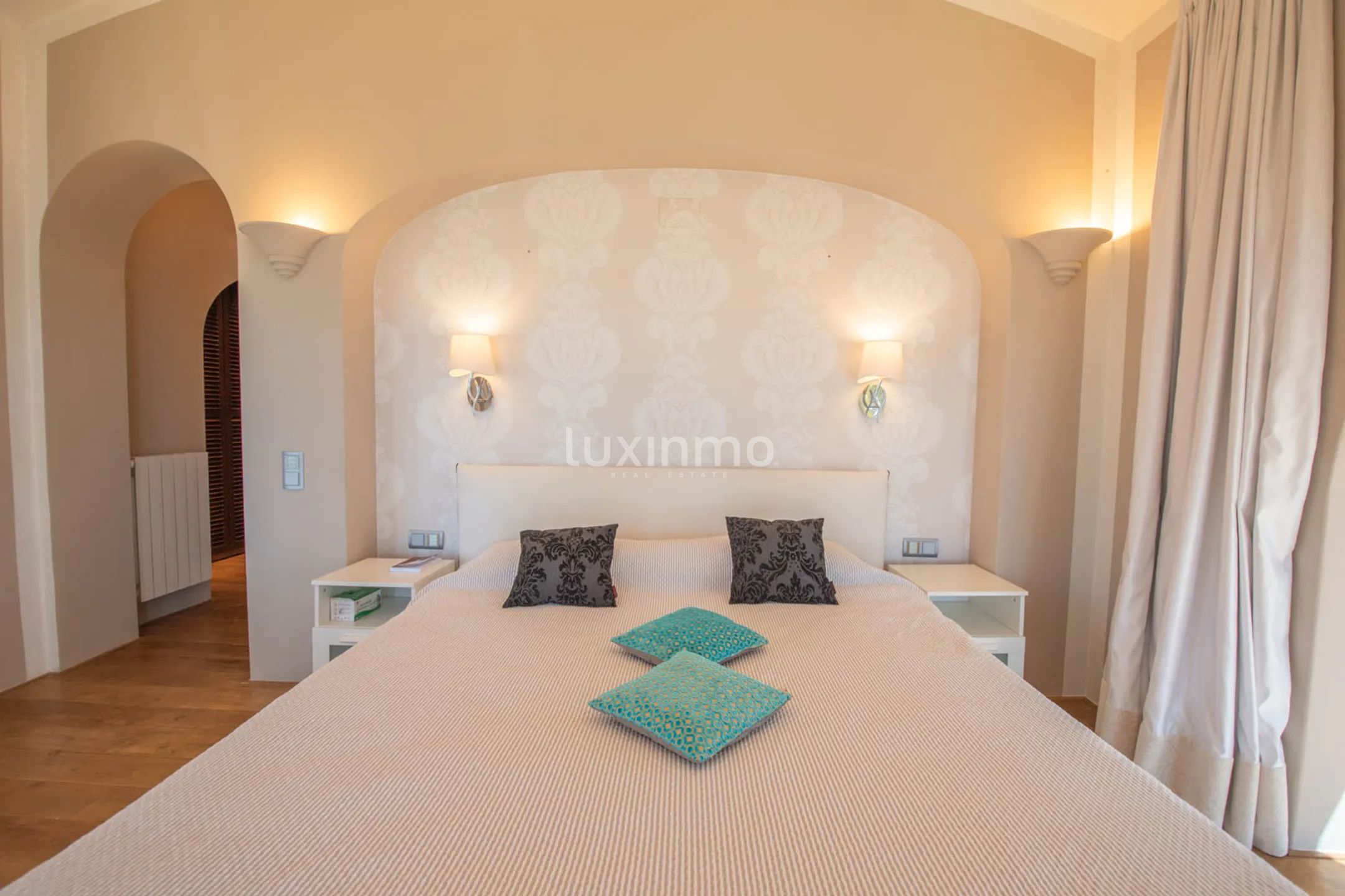 Unique villa in front of the sea in Javea — photo 36