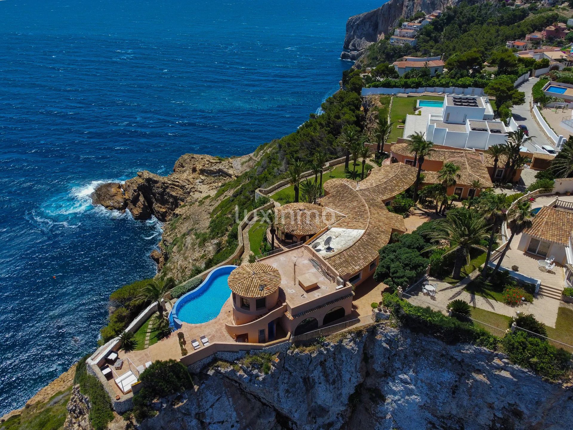 Unique villa in front of the sea in Javea — photo 3
