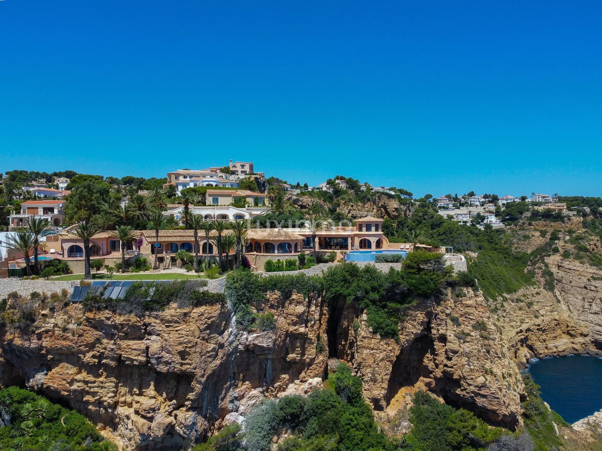 Unique villa in front of the sea in Javea — photo 4