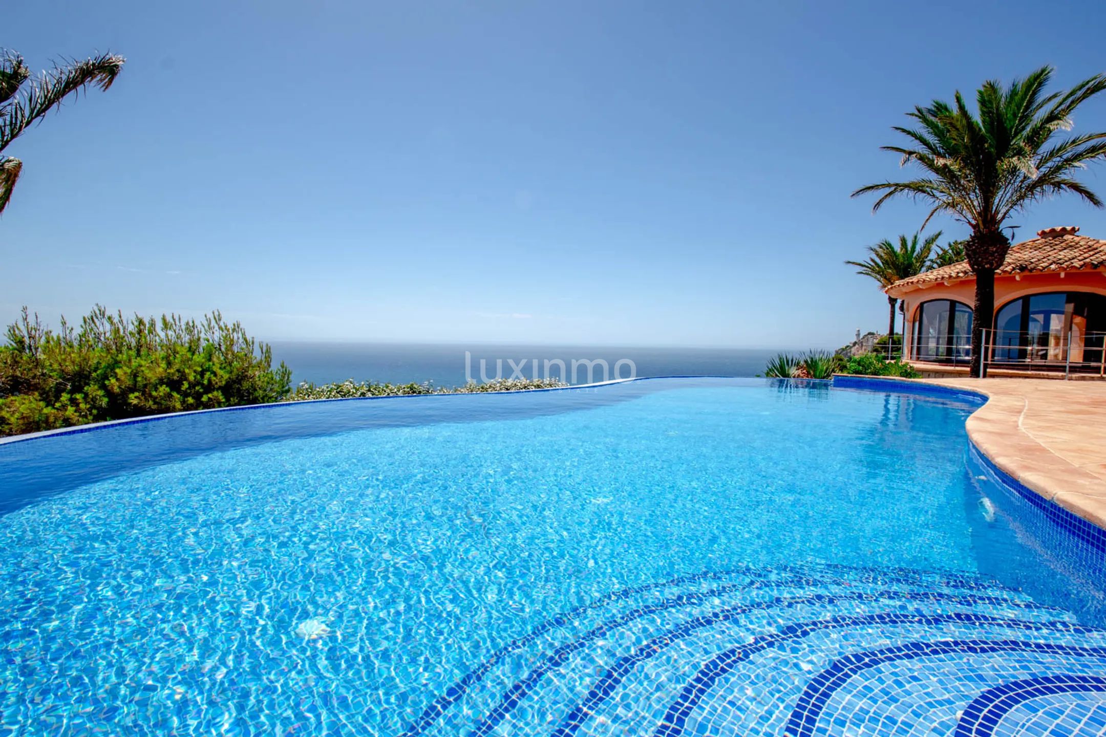 Unique villa in front of the sea in Javea — photo 12