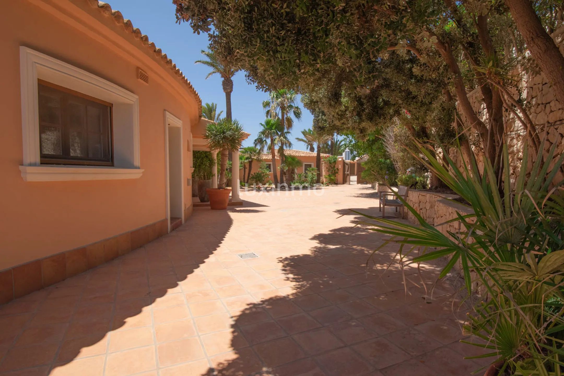 Unique villa in front of the sea in Javea — photo 62