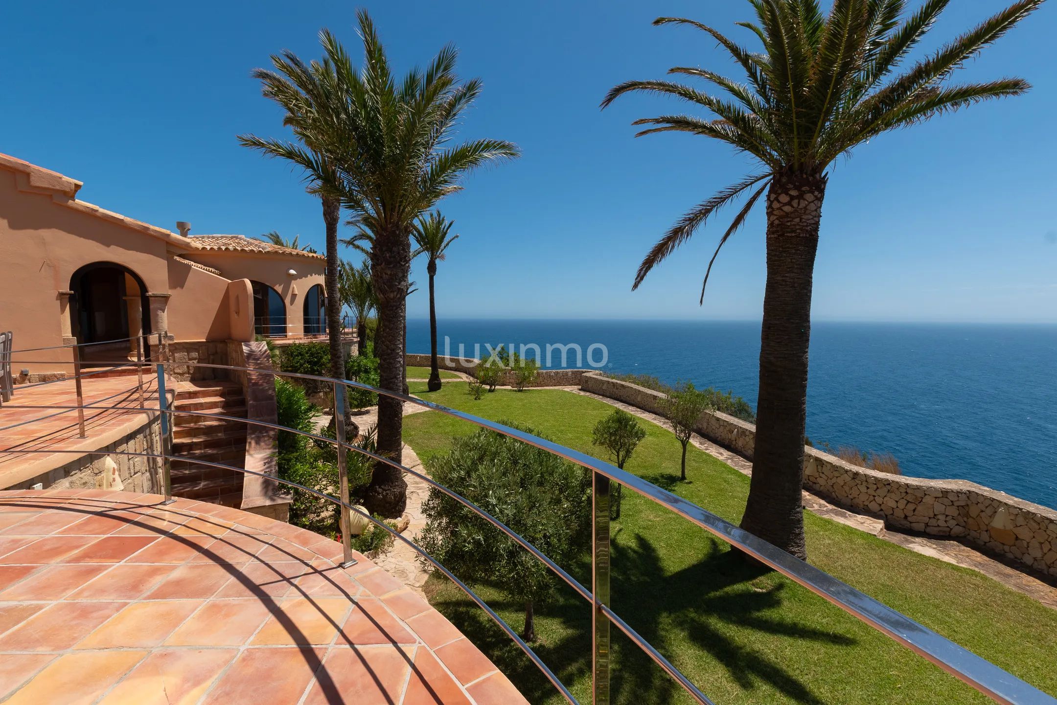 Unique villa in front of the sea in Javea — photo 11