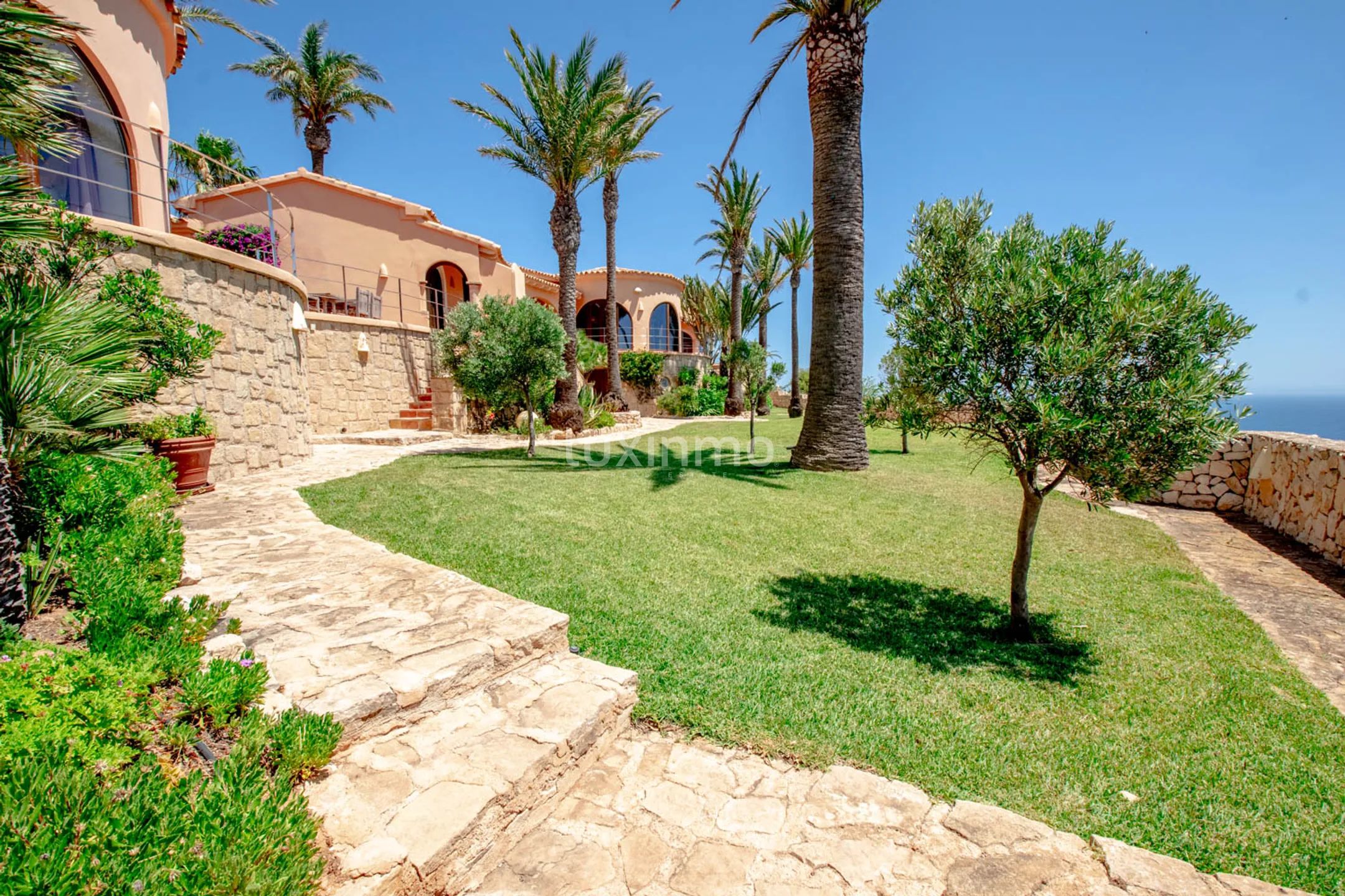 Unique villa in front of the sea in Javea — photo 65