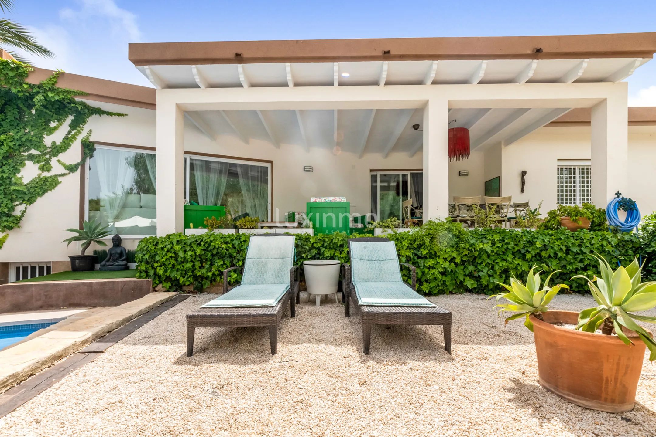 Preciosa villa con piscina y vistas panorámicas en venta en Albir — photo 7