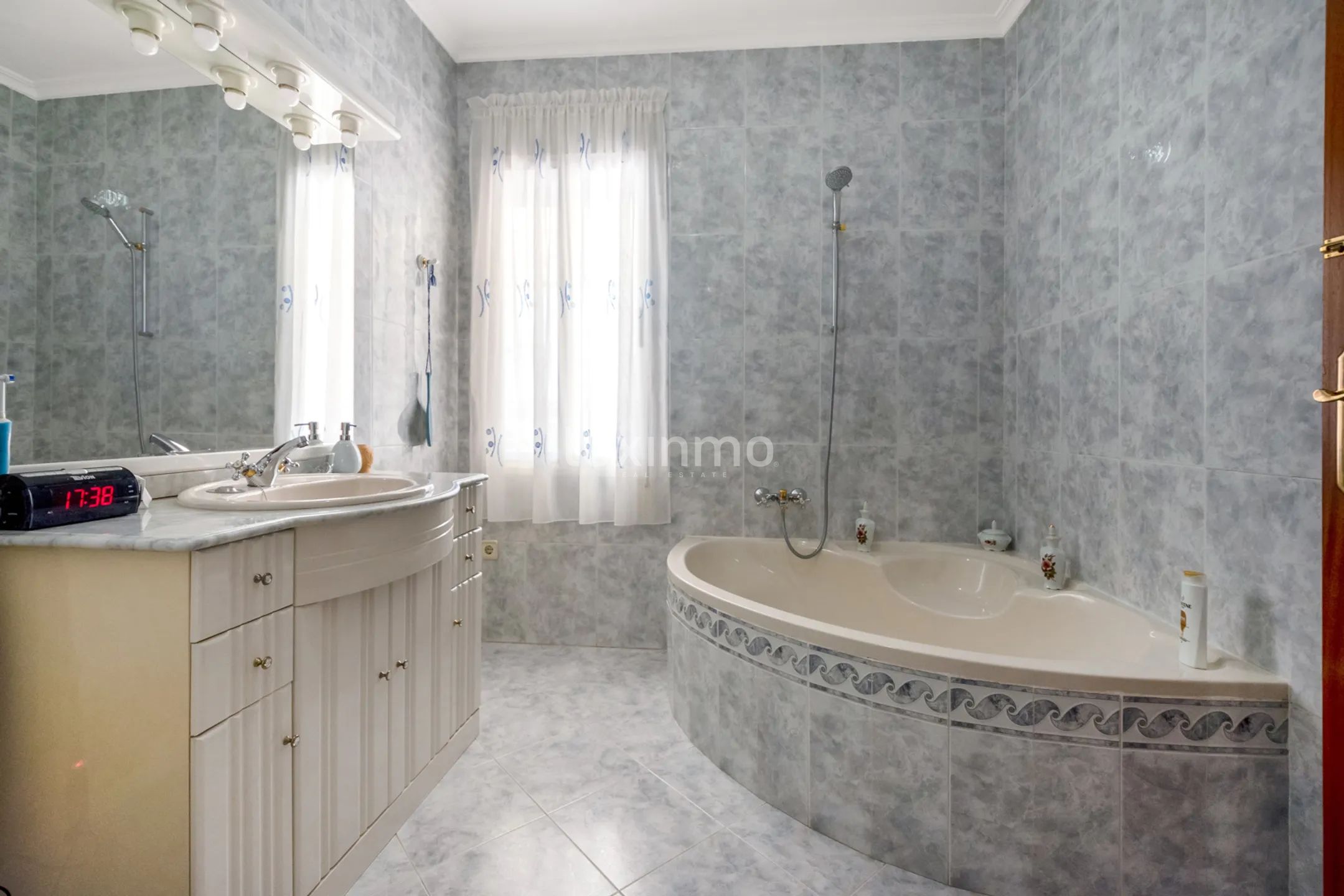 Красивая вилла с видом на море для продажи в Ла Нусия — photo 23