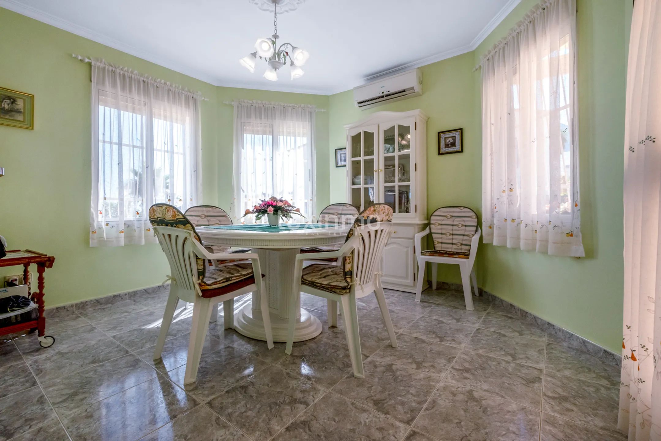 Красивая вилла с видом на море для продажи в Ла Нусия — photo 11