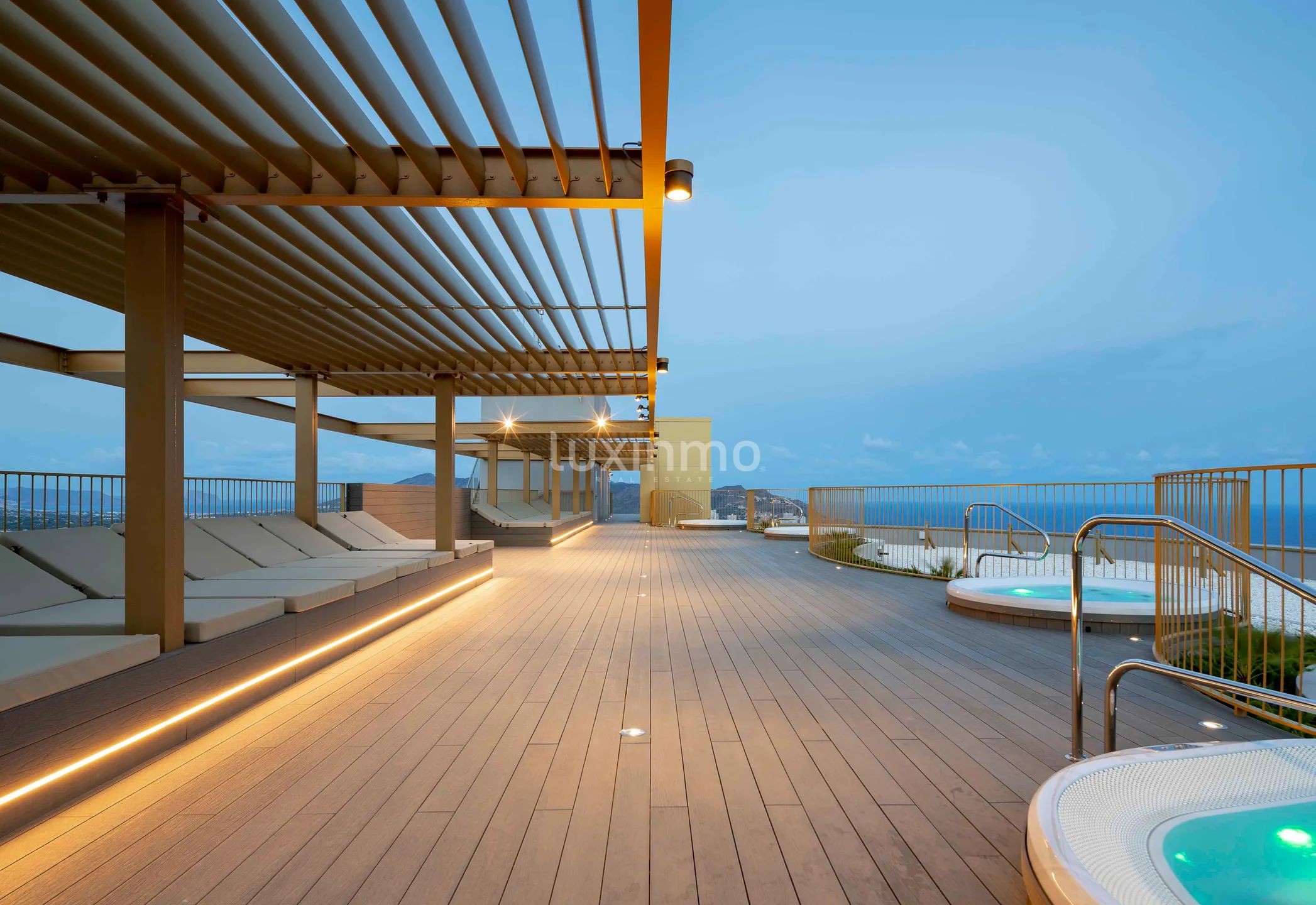 Buy apartment in Diamond of Intempo Benidorm — photo 29