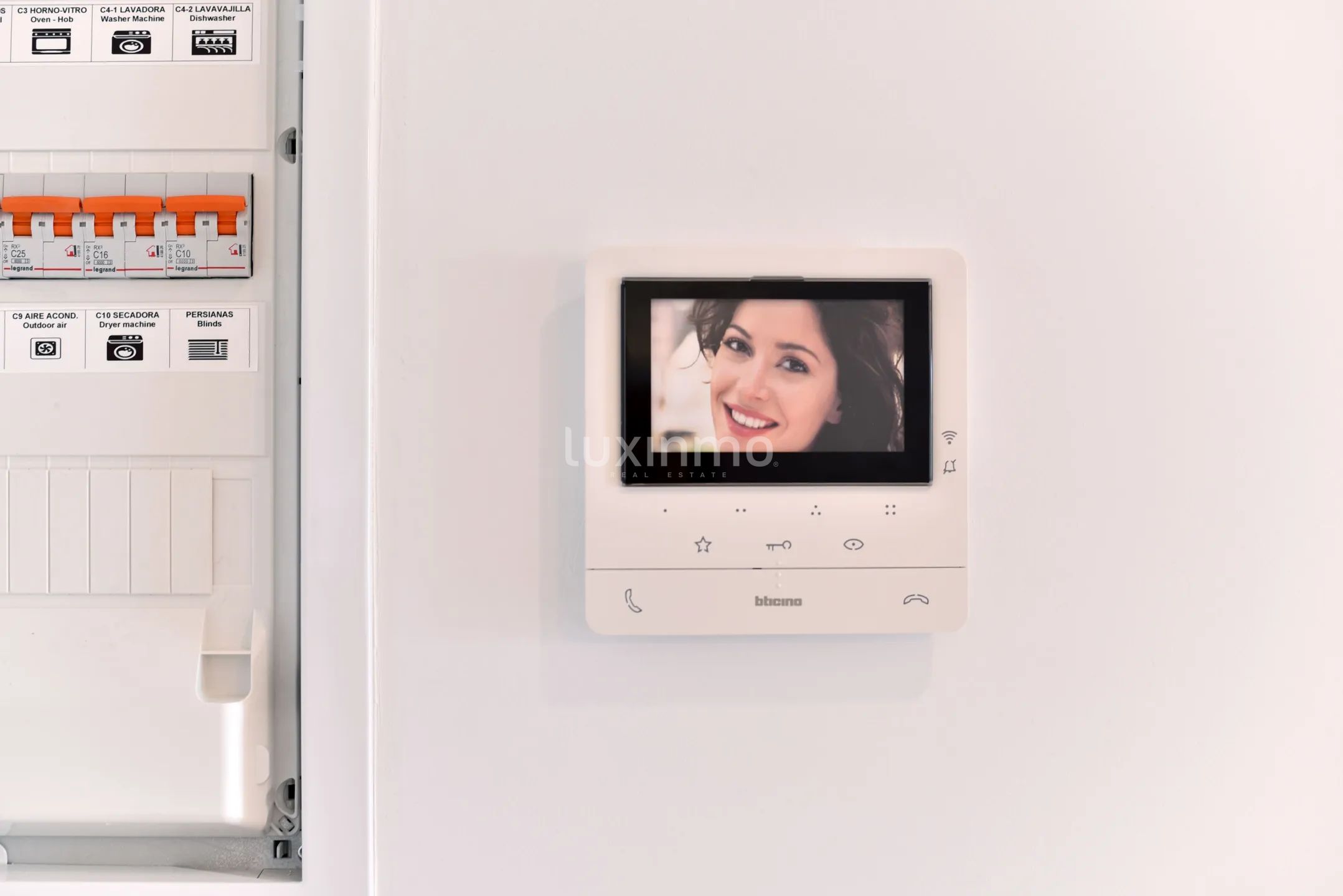 Недавно построенная квартира с большой террасой в Хавеа — photo 13